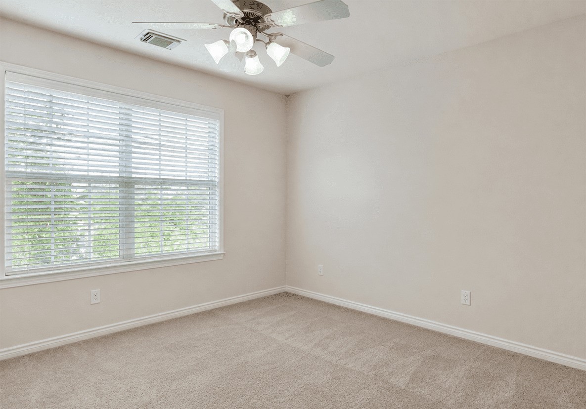 24511 Hampton Lakes Dr Property Photo 16