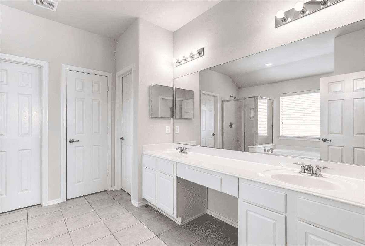 24511 Hampton Lakes Dr Property Photo 18