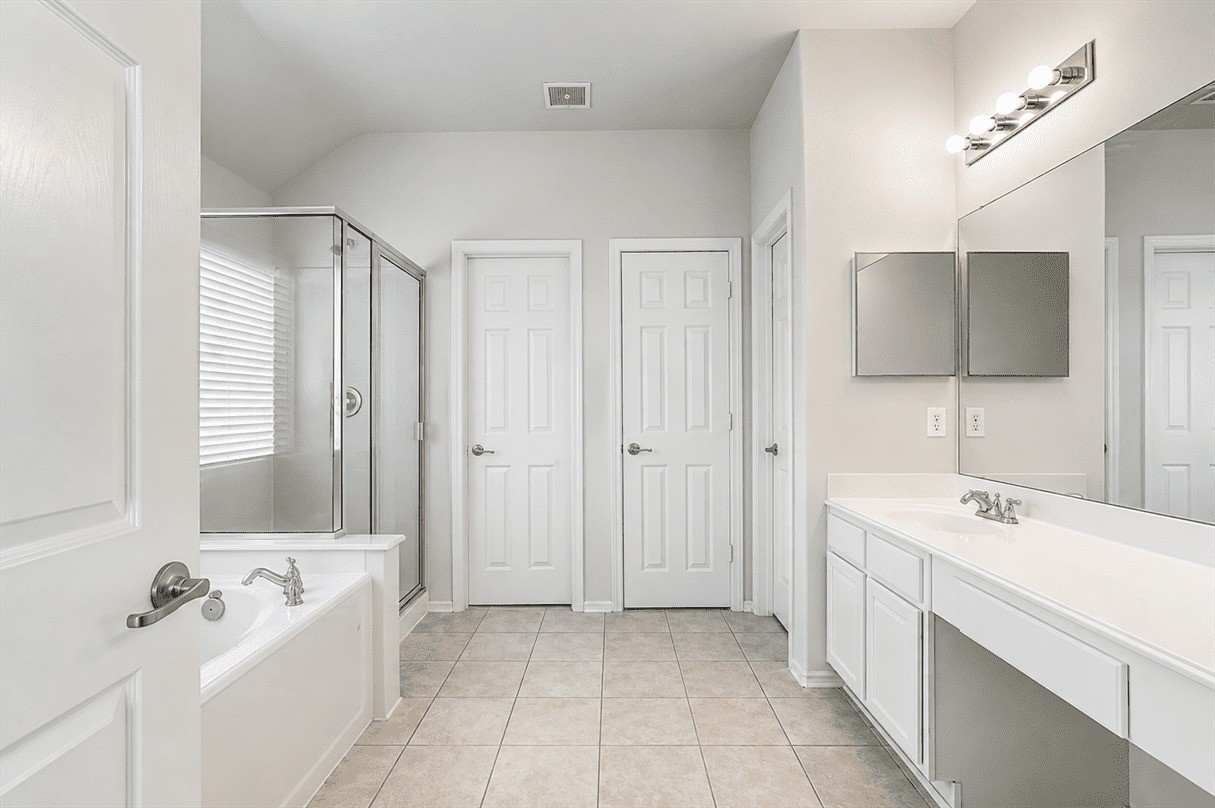 24511 Hampton Lakes Dr Property Photo 19