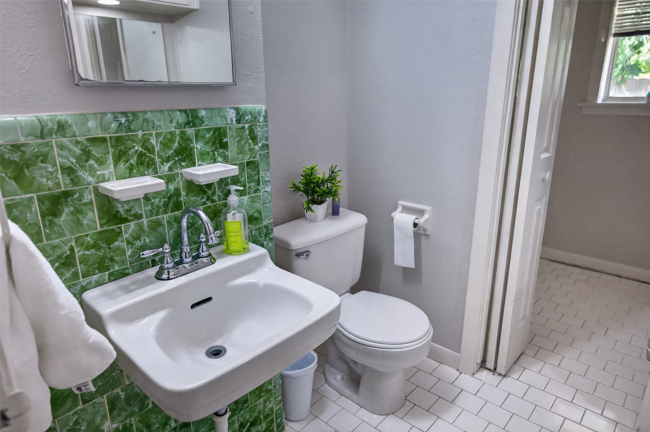 10706 Oasis Drive Property Photo 23