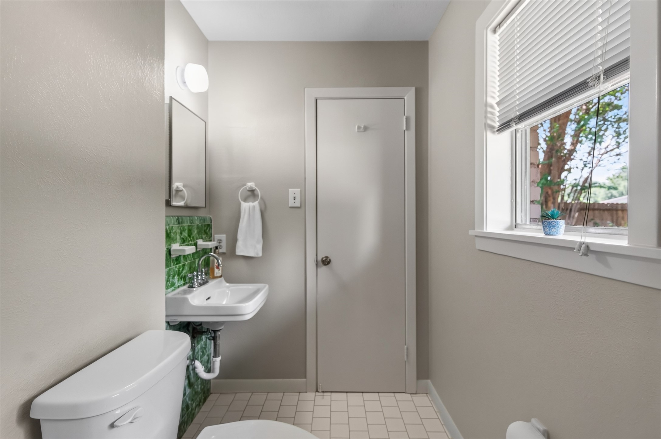 10706 Oasis Drive Property Photo 27