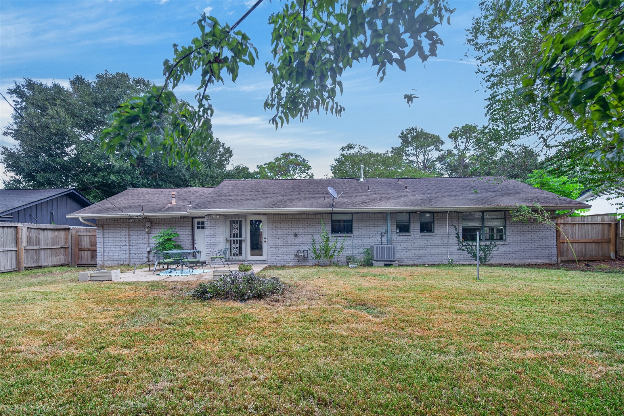 10706 Oasis Drive Property Photo 29