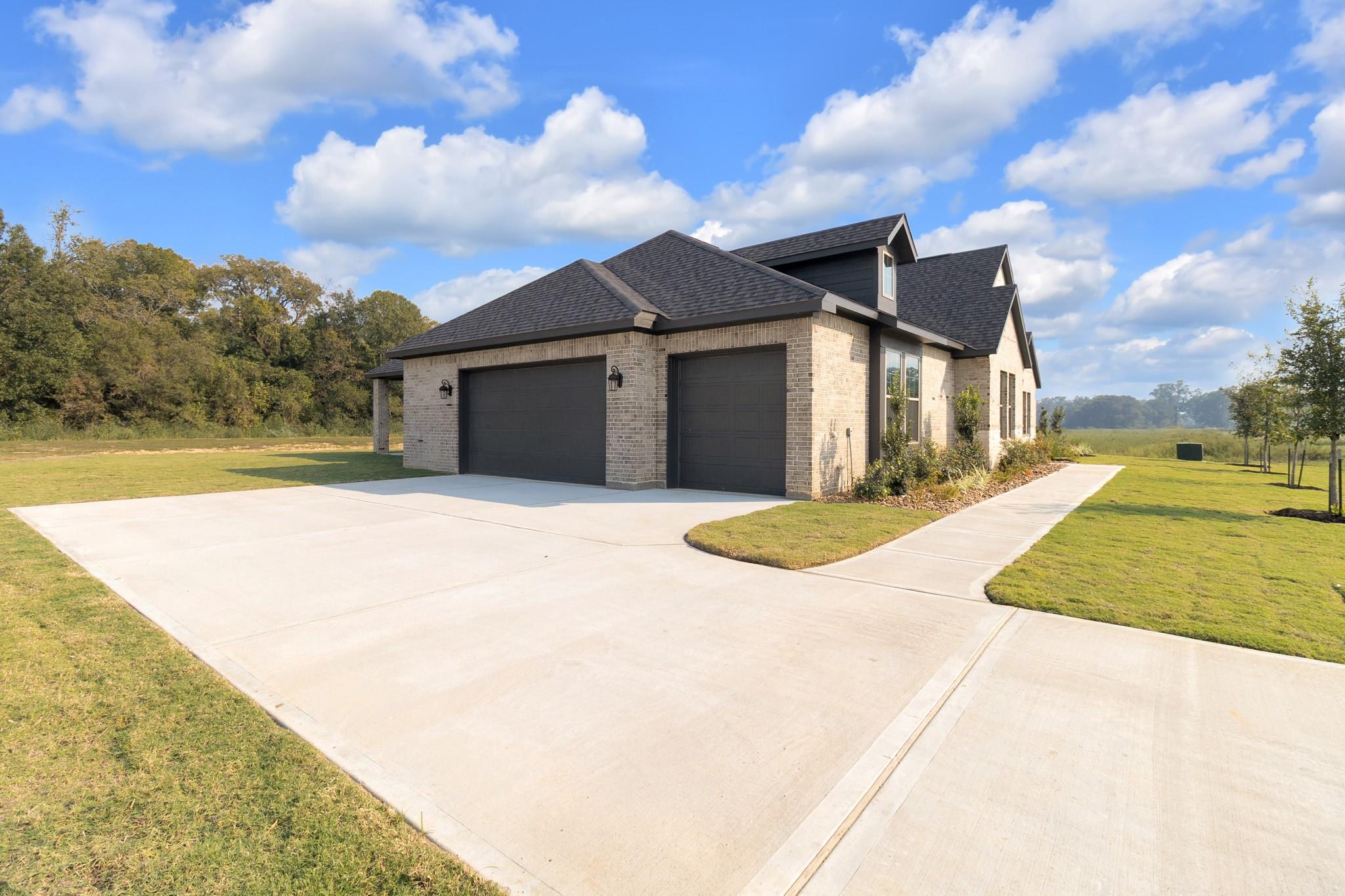 270 Seguin Drive, New Waverly Tx 77358 Property Photo 3