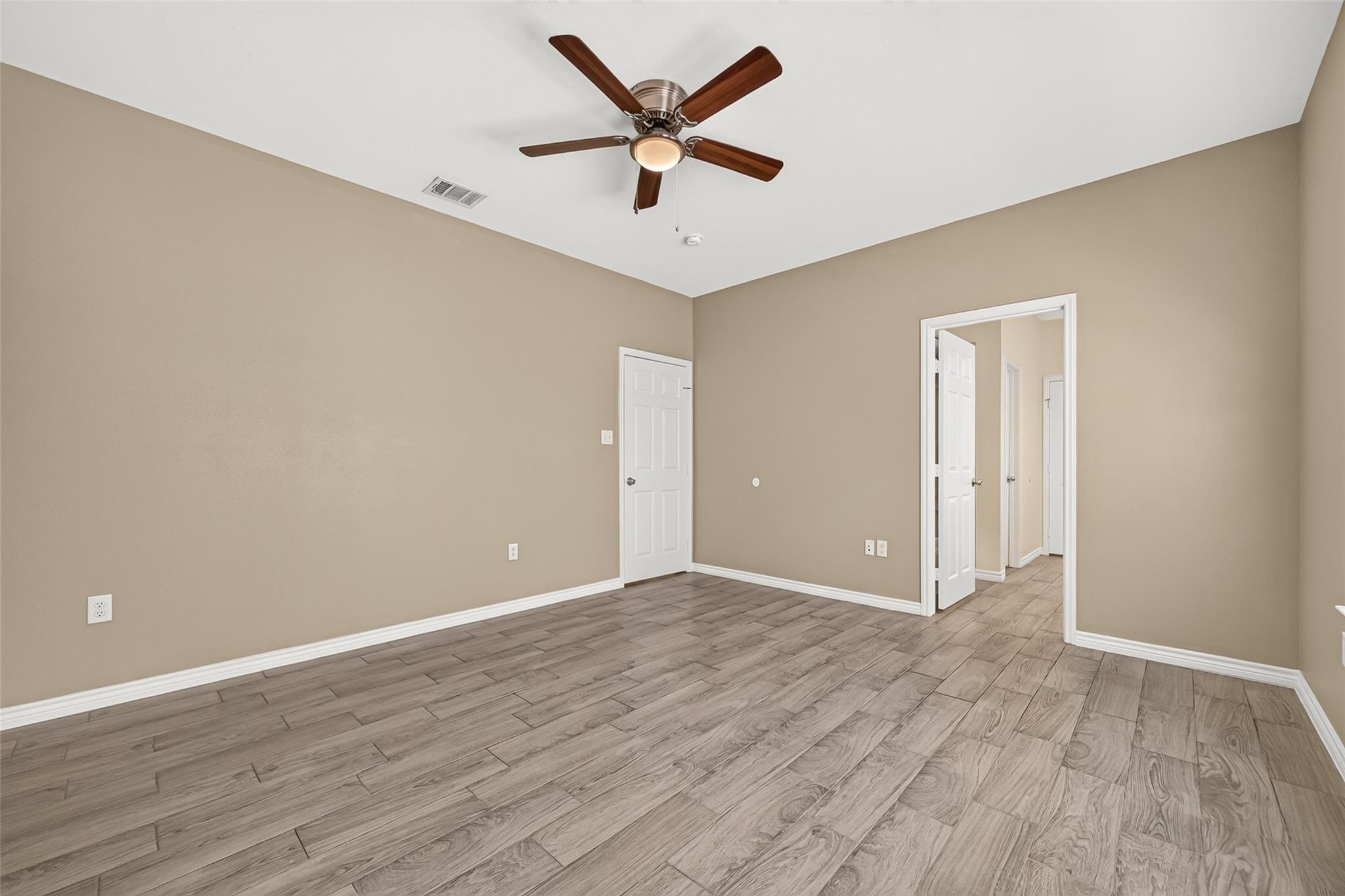 310 W Watson Street A Property Photo 18
