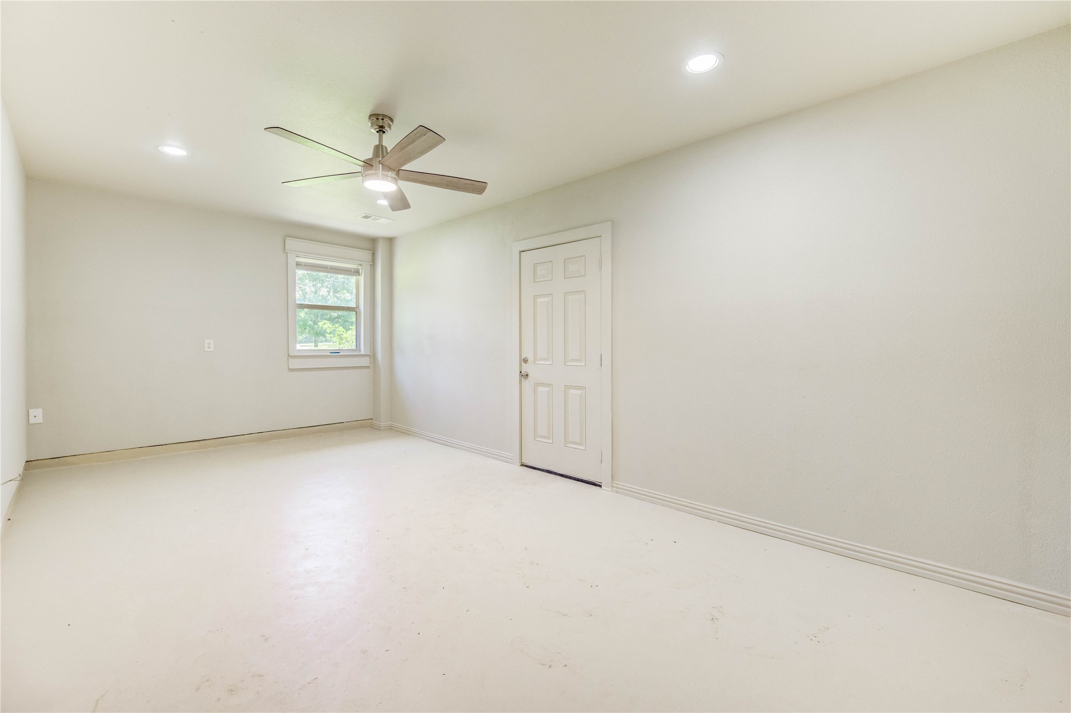 37 Wildwood Lake Drive Property Photo 19