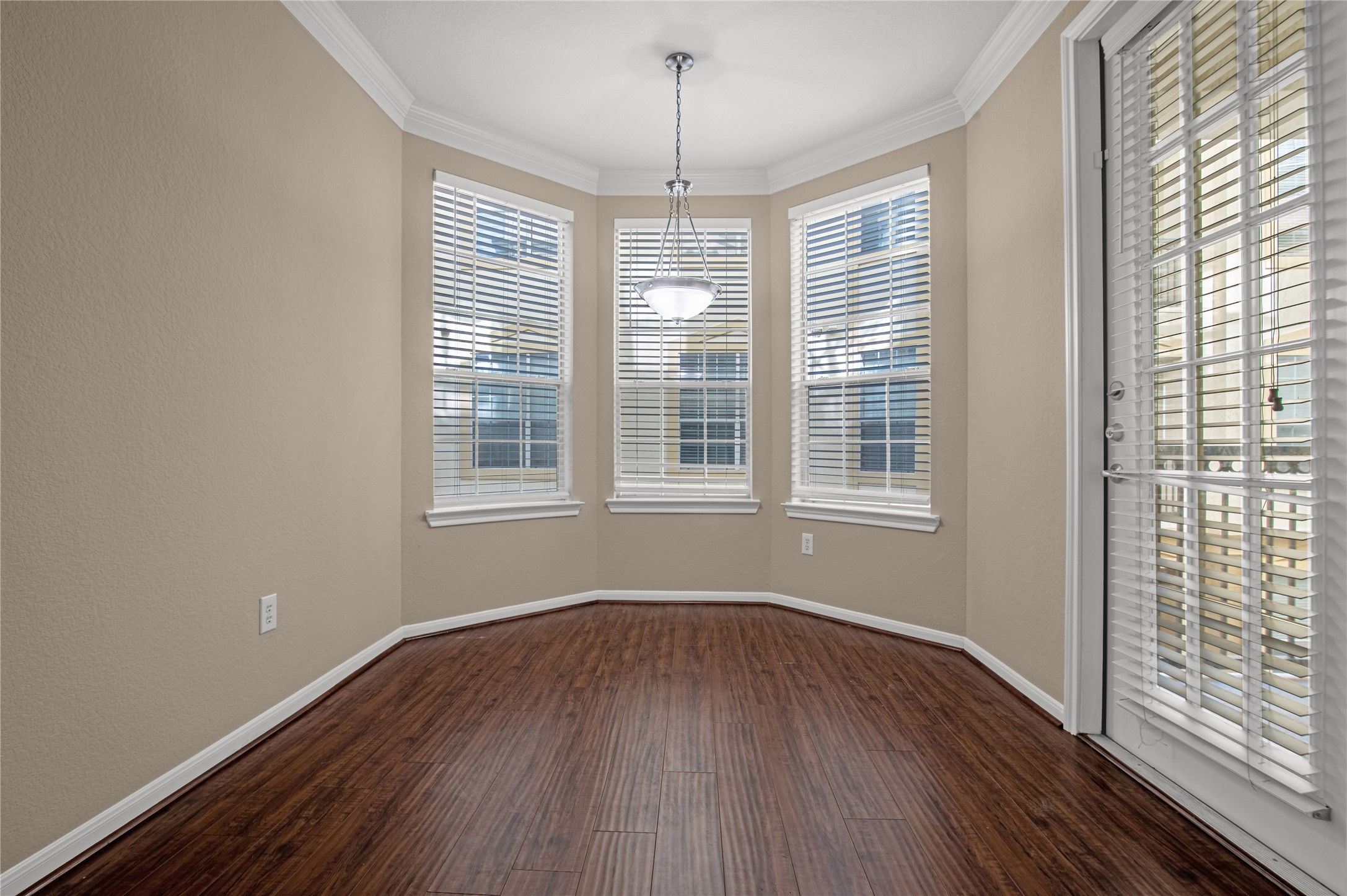 7575 Kirby Drive 3202 Property Photo 15