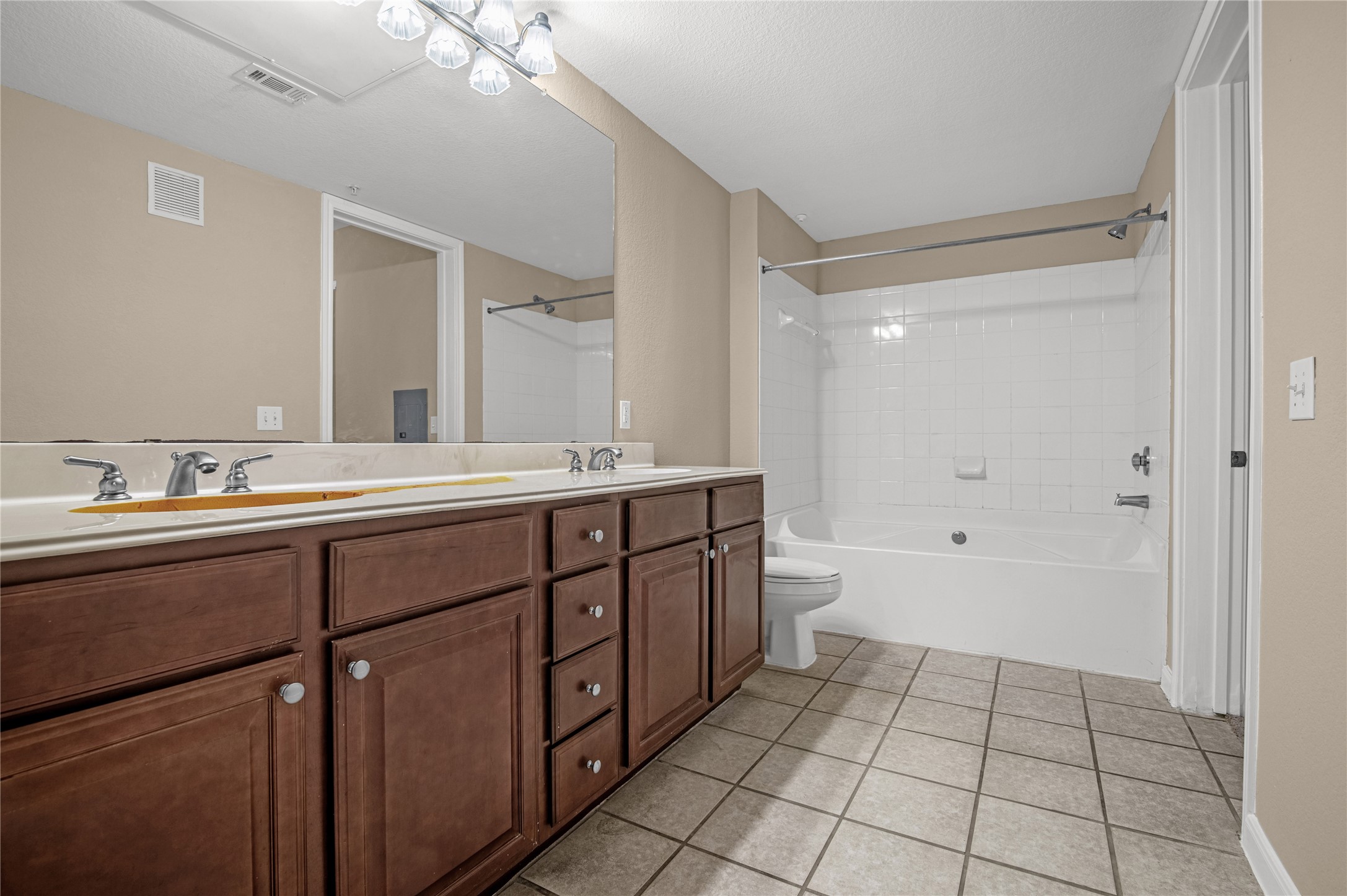 7575 Kirby Drive 3202 Property Photo 27