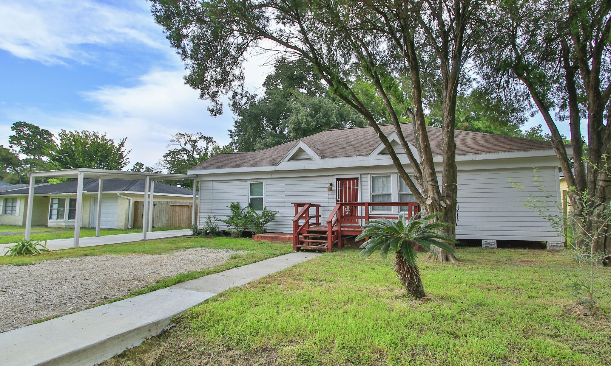 2703 Areba Street Property Photo 4