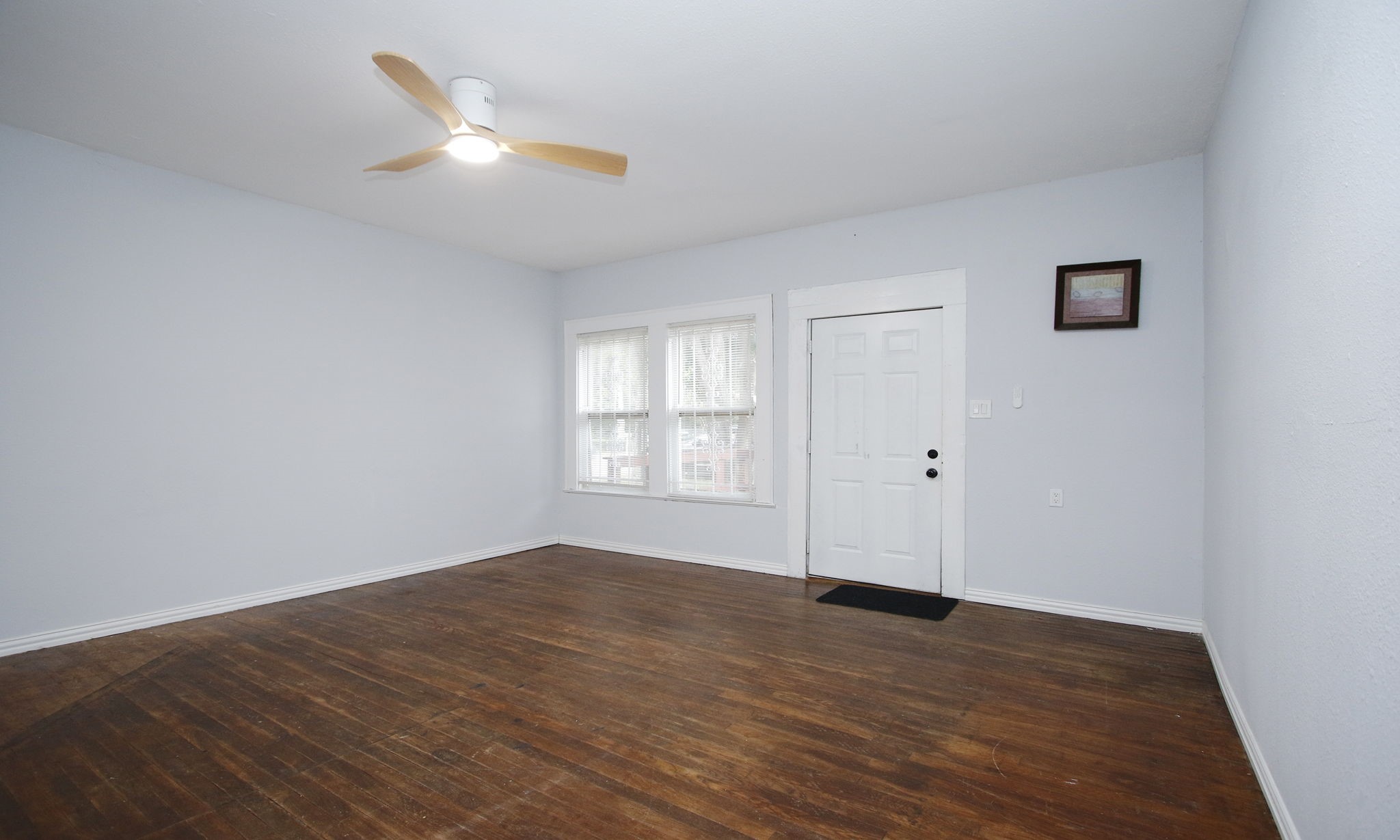 2703 Areba Street Property Photo 9