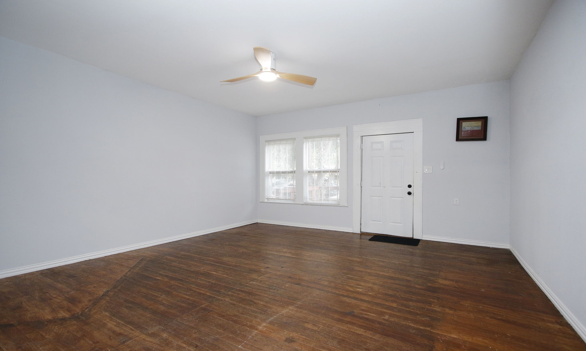 2703 Areba Street Property Photo 12