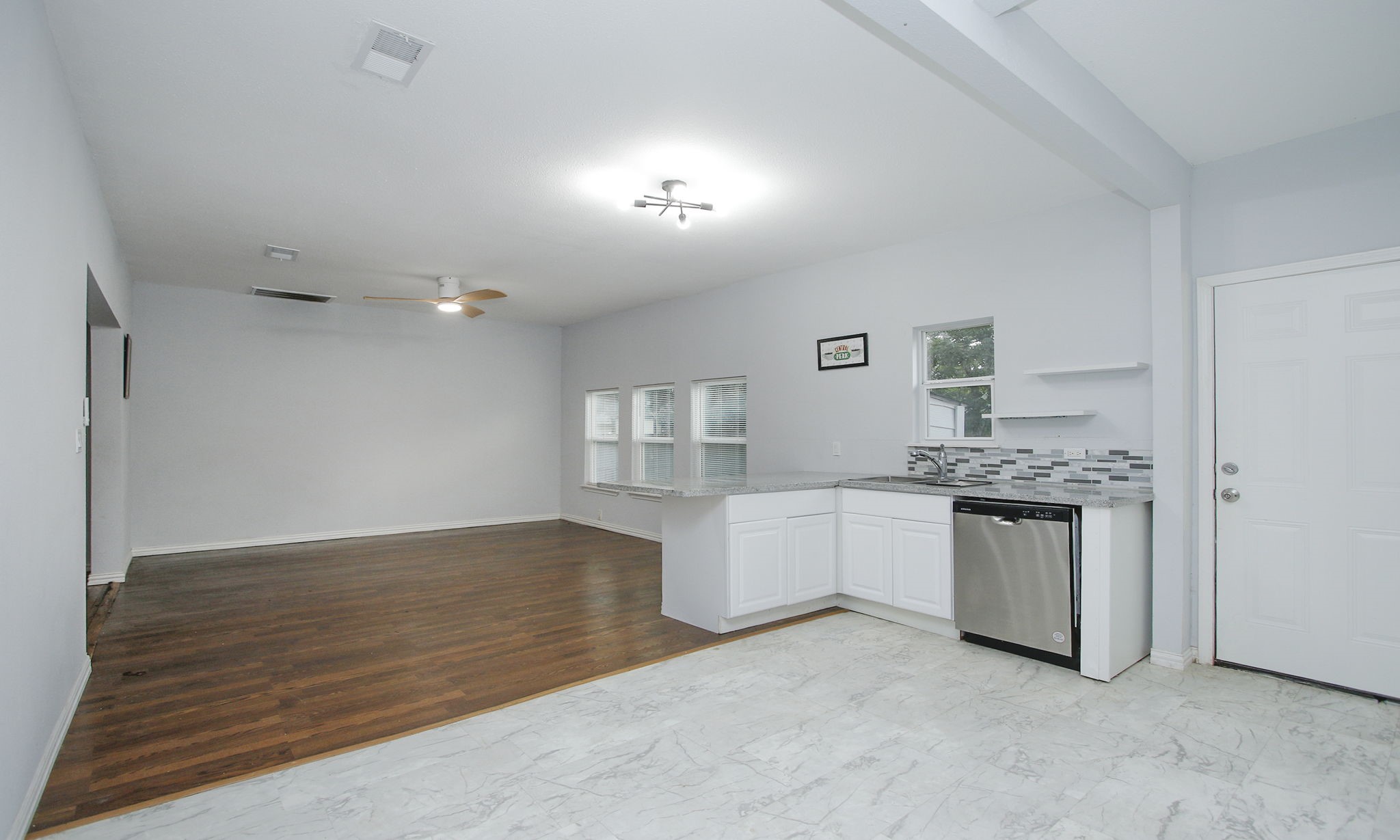 2703 Areba Street Property Photo 19