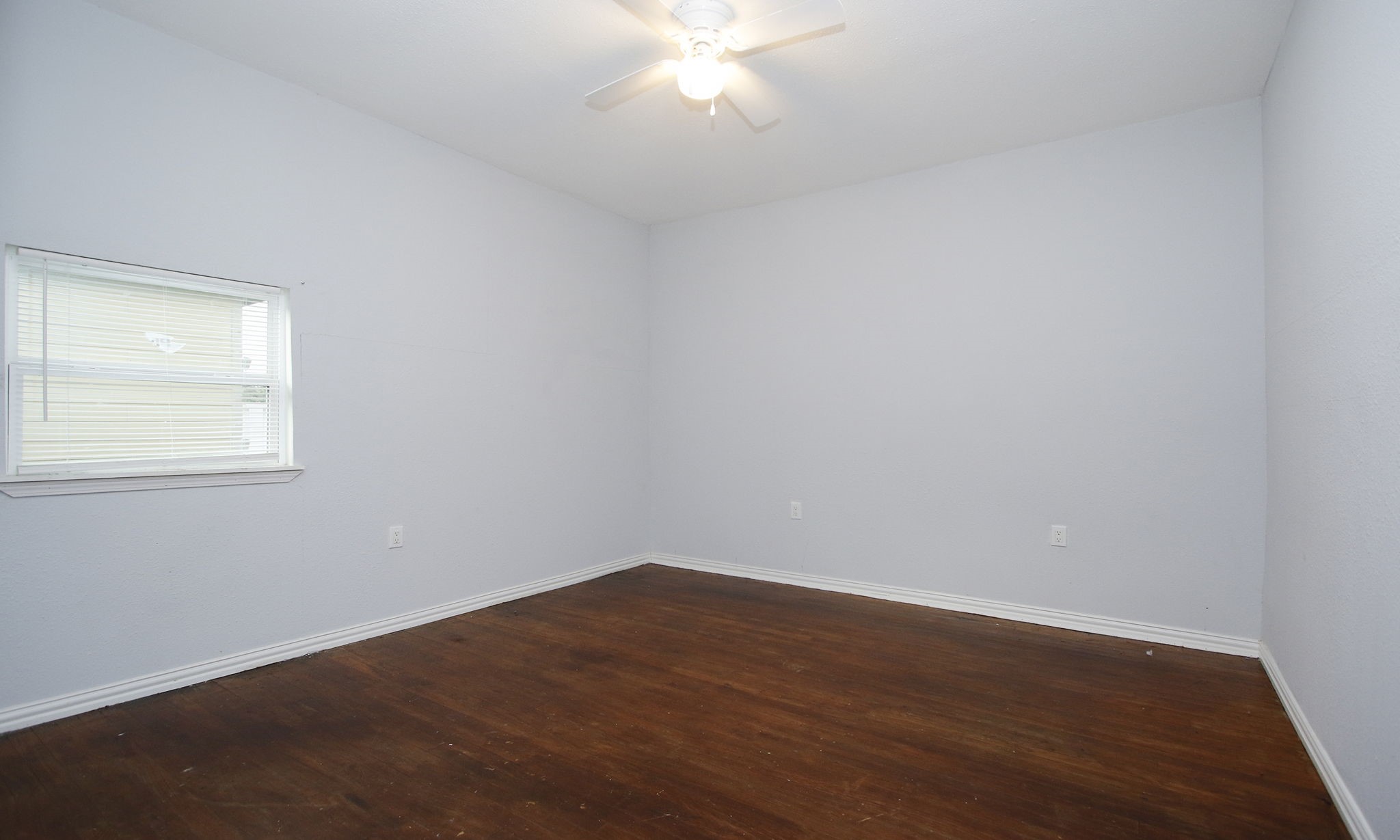 2703 Areba Street Property Photo 22