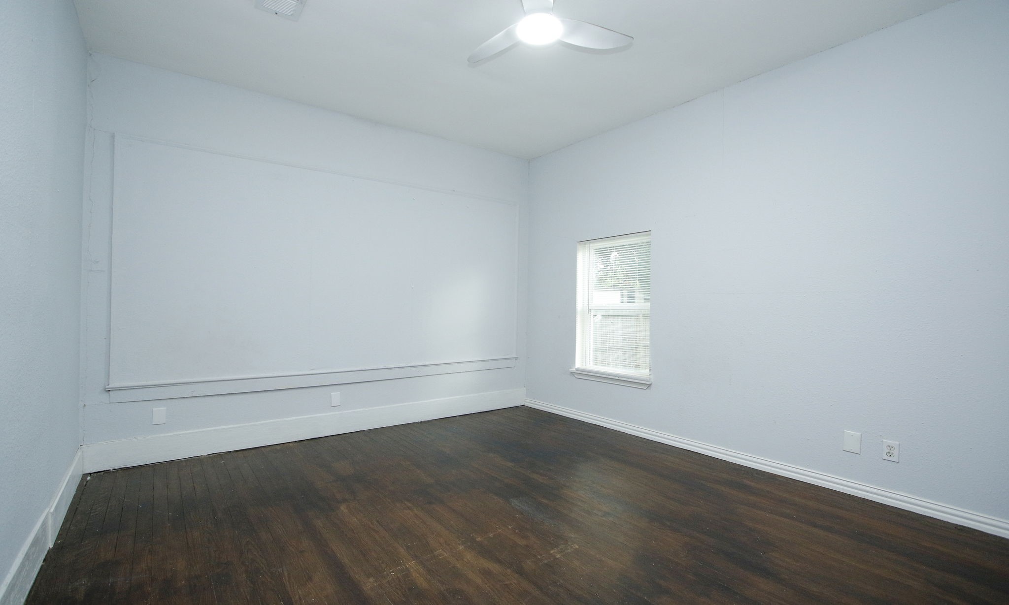 2703 Areba Street Property Photo 28