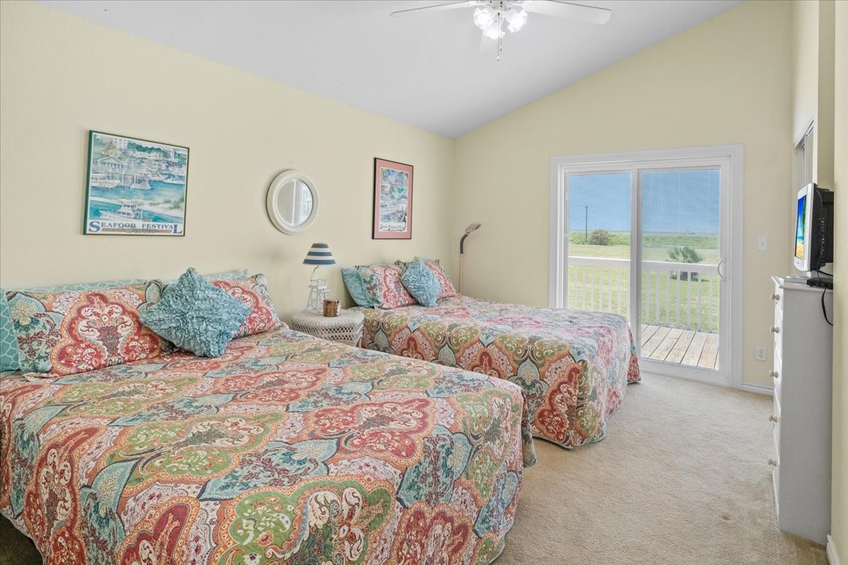 3343 Pirates Cove Property Photo 23