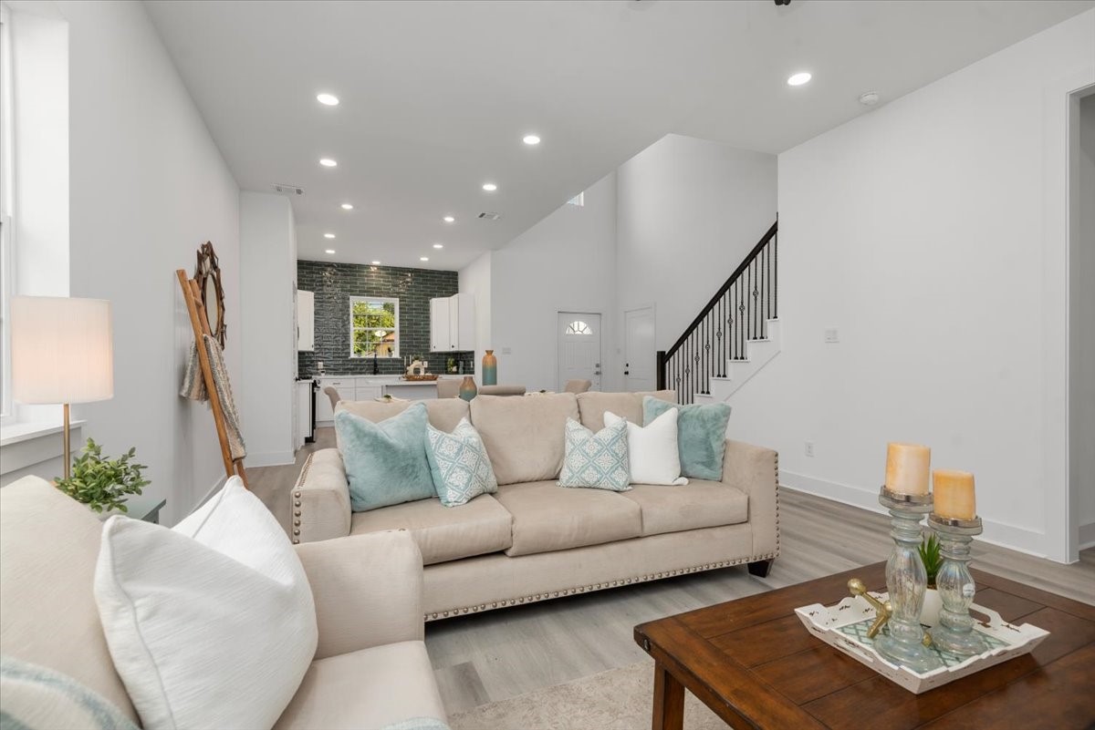 5604 Mulvey Street Property Photo 4