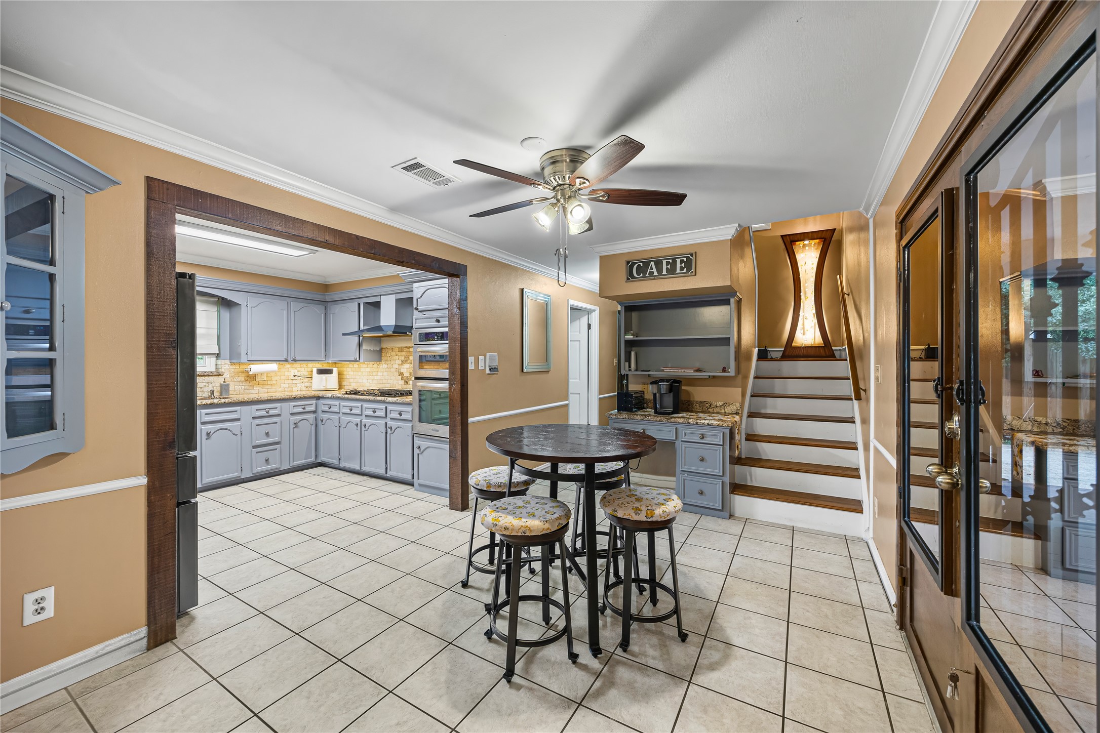 102 Crestway Drive Property Photo 11