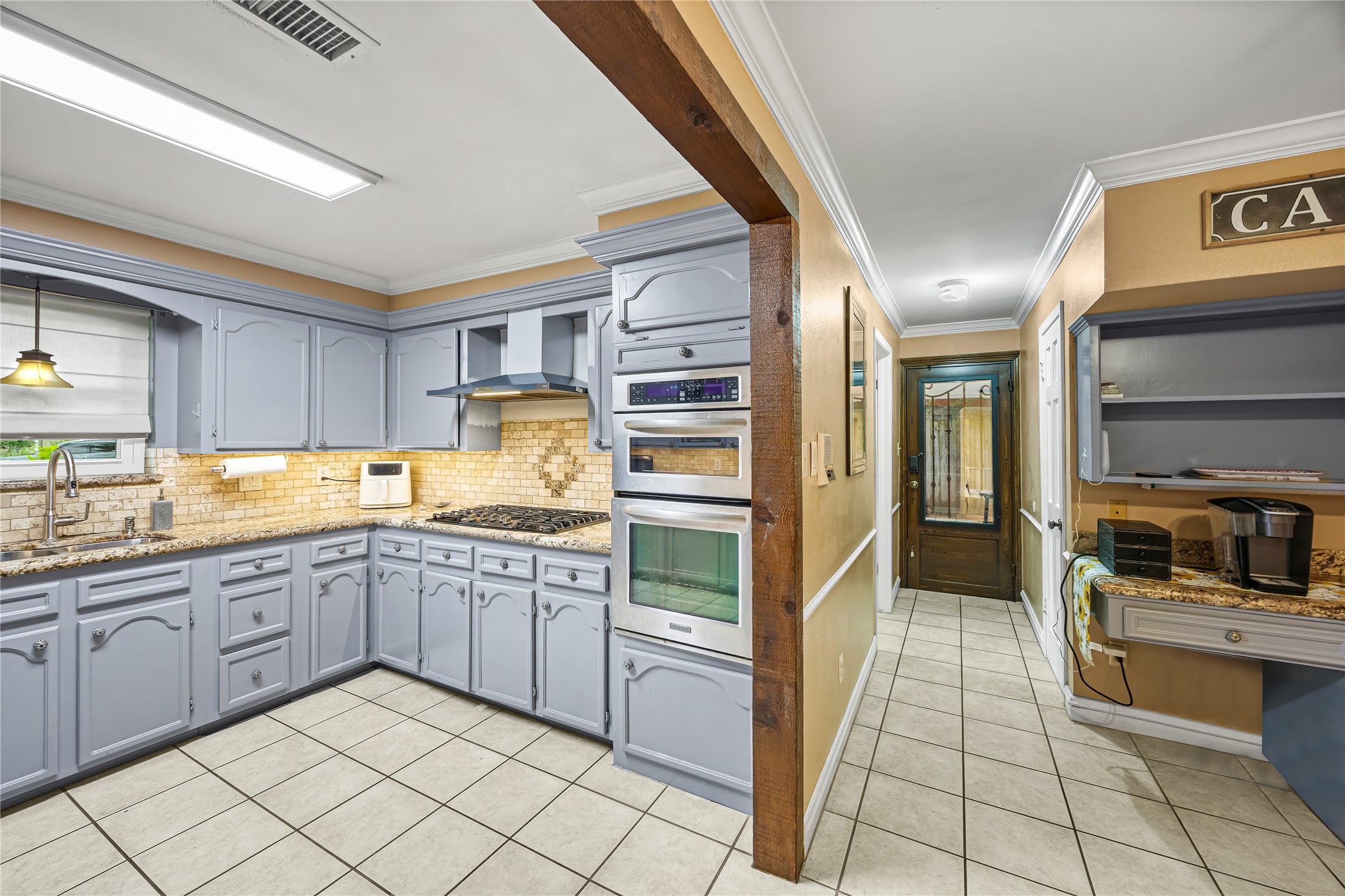 102 Crestway Drive Property Photo 14