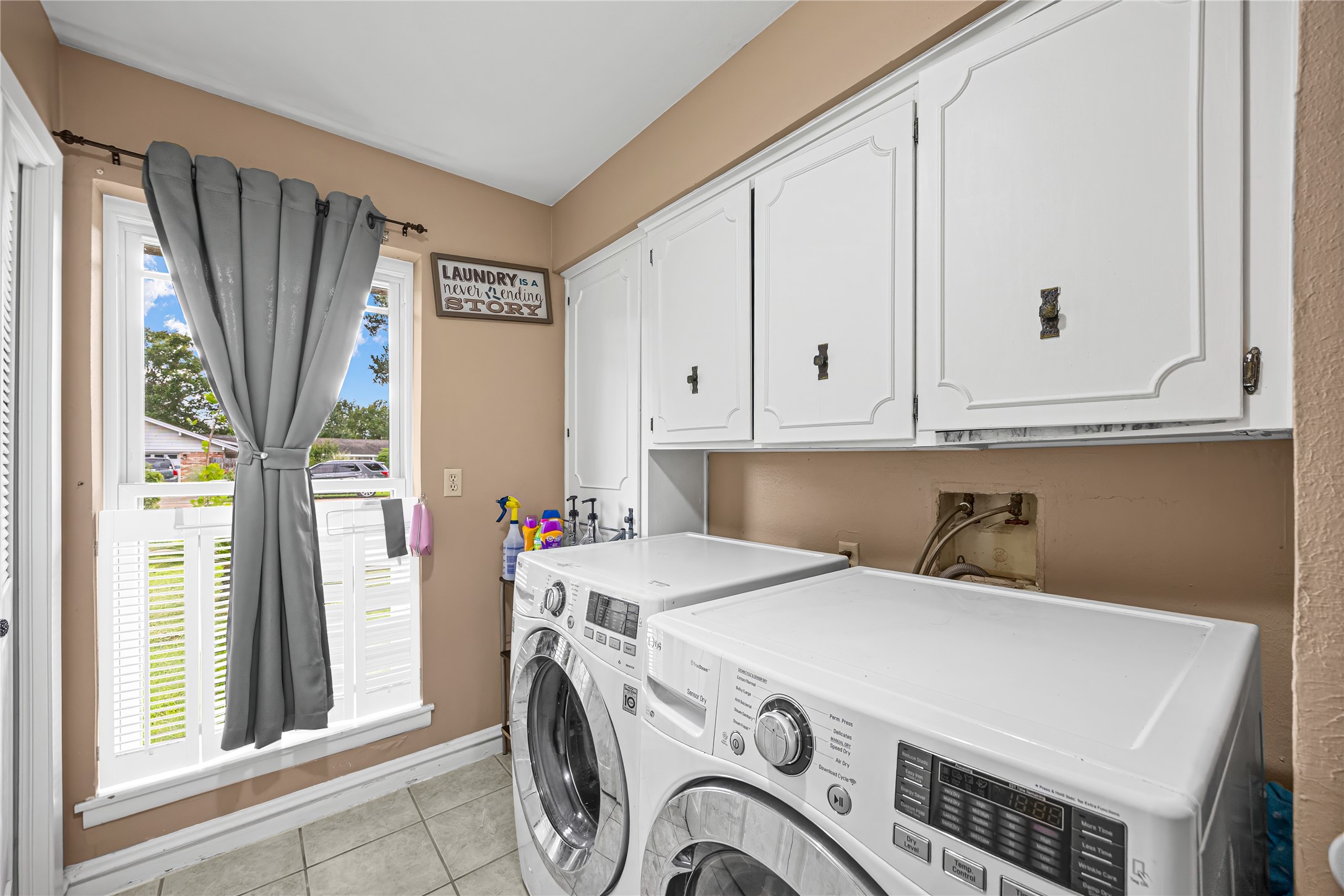 102 Crestway Drive Property Photo 15