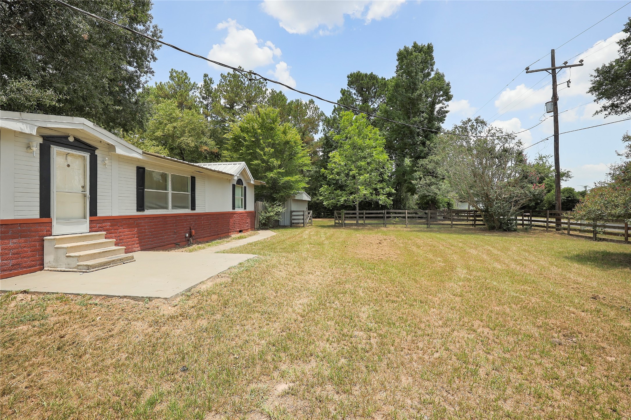 14985 Wiggins Road Property Photo 5