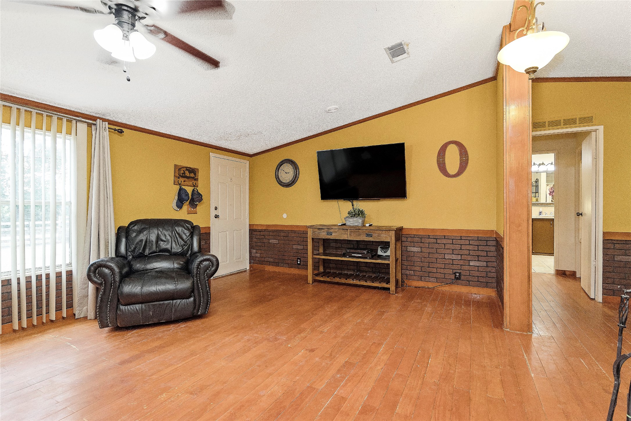 14985 Wiggins Road Property Photo 10