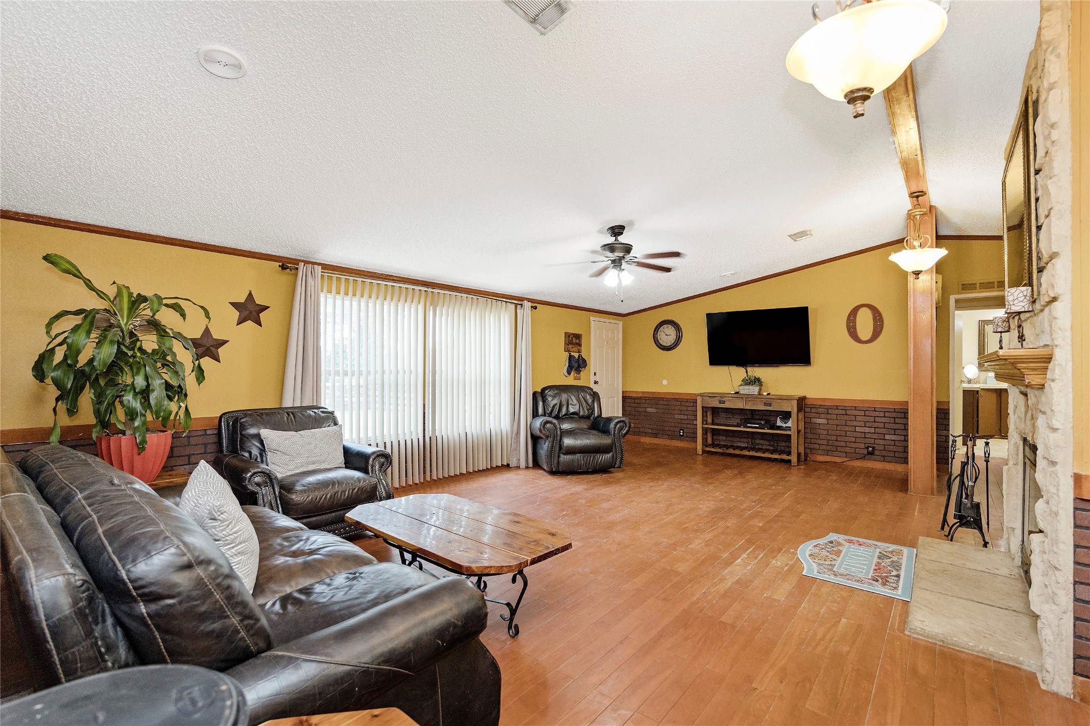 14985 Wiggins Road Property Photo 11