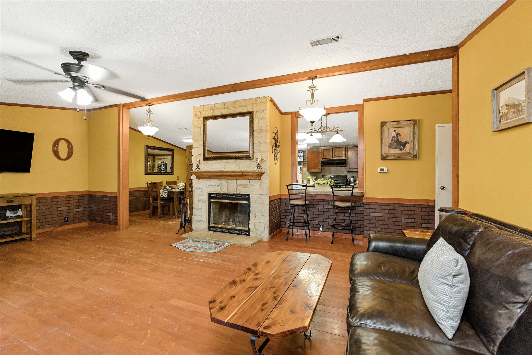 14985 Wiggins Road Property Photo 12