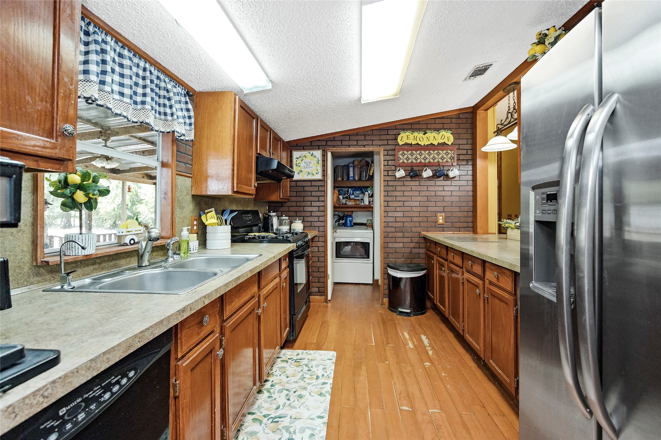 14985 Wiggins Road Property Photo 18