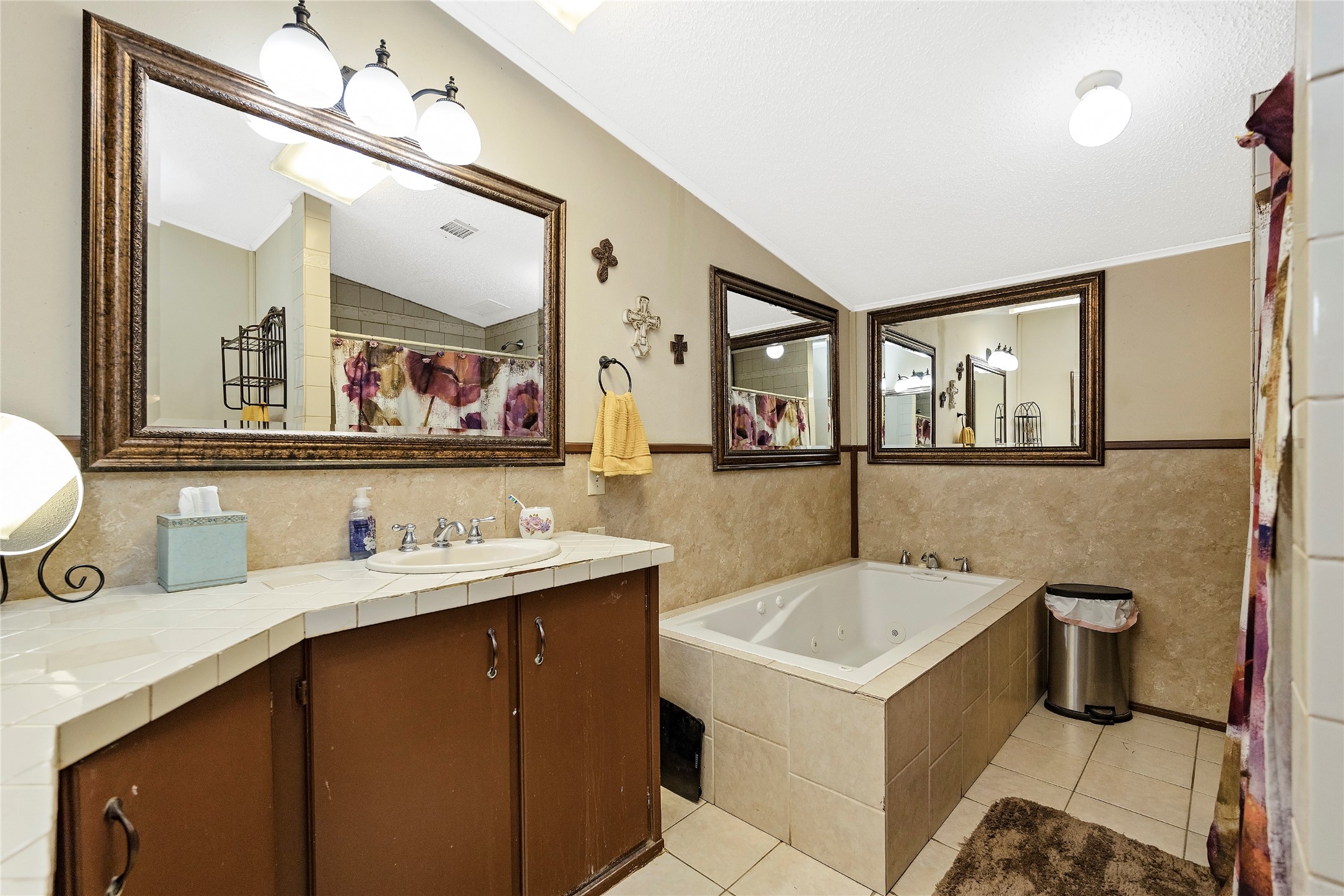 14985 Wiggins Road Property Photo 33