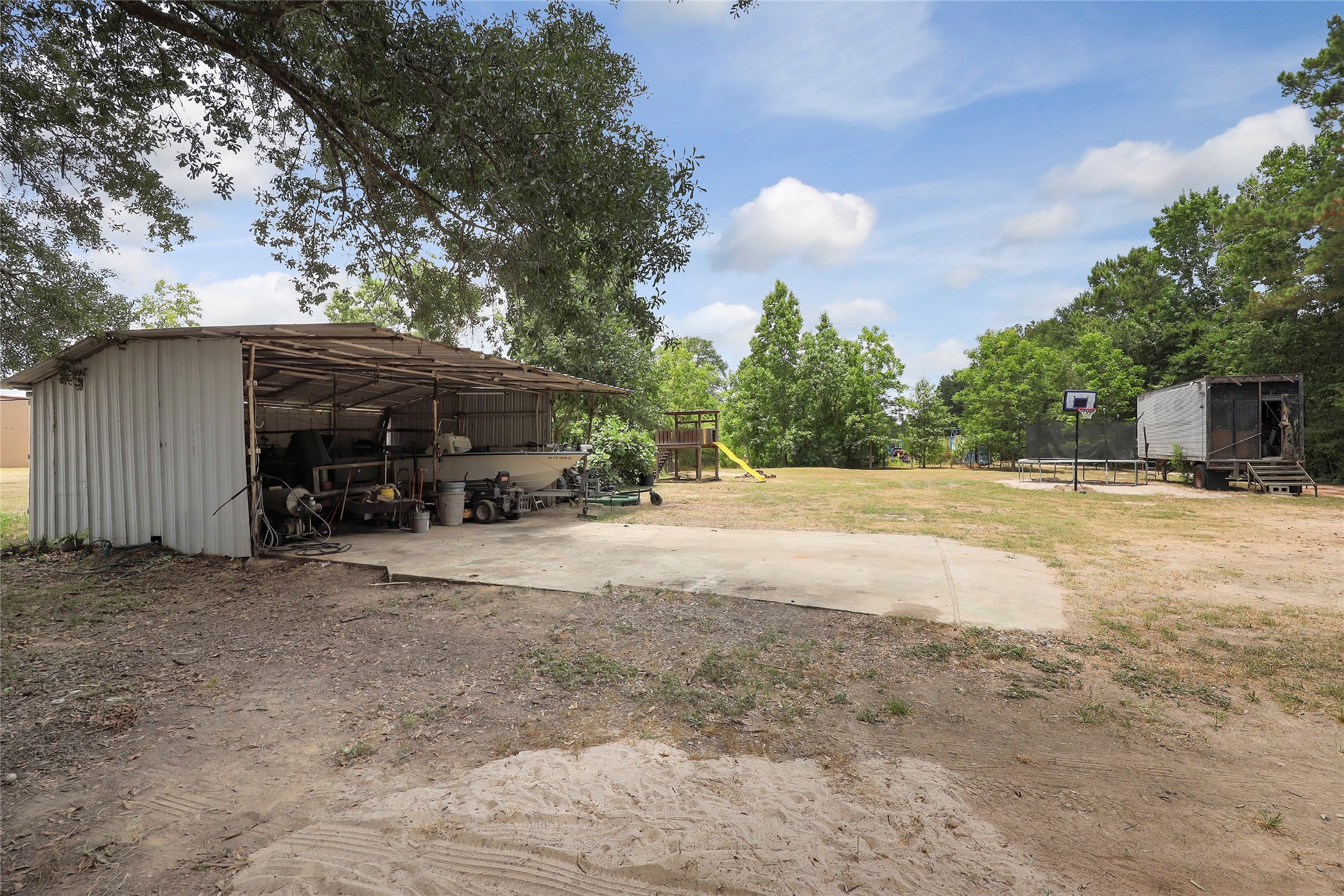 14985 Wiggins Road Property Photo 47