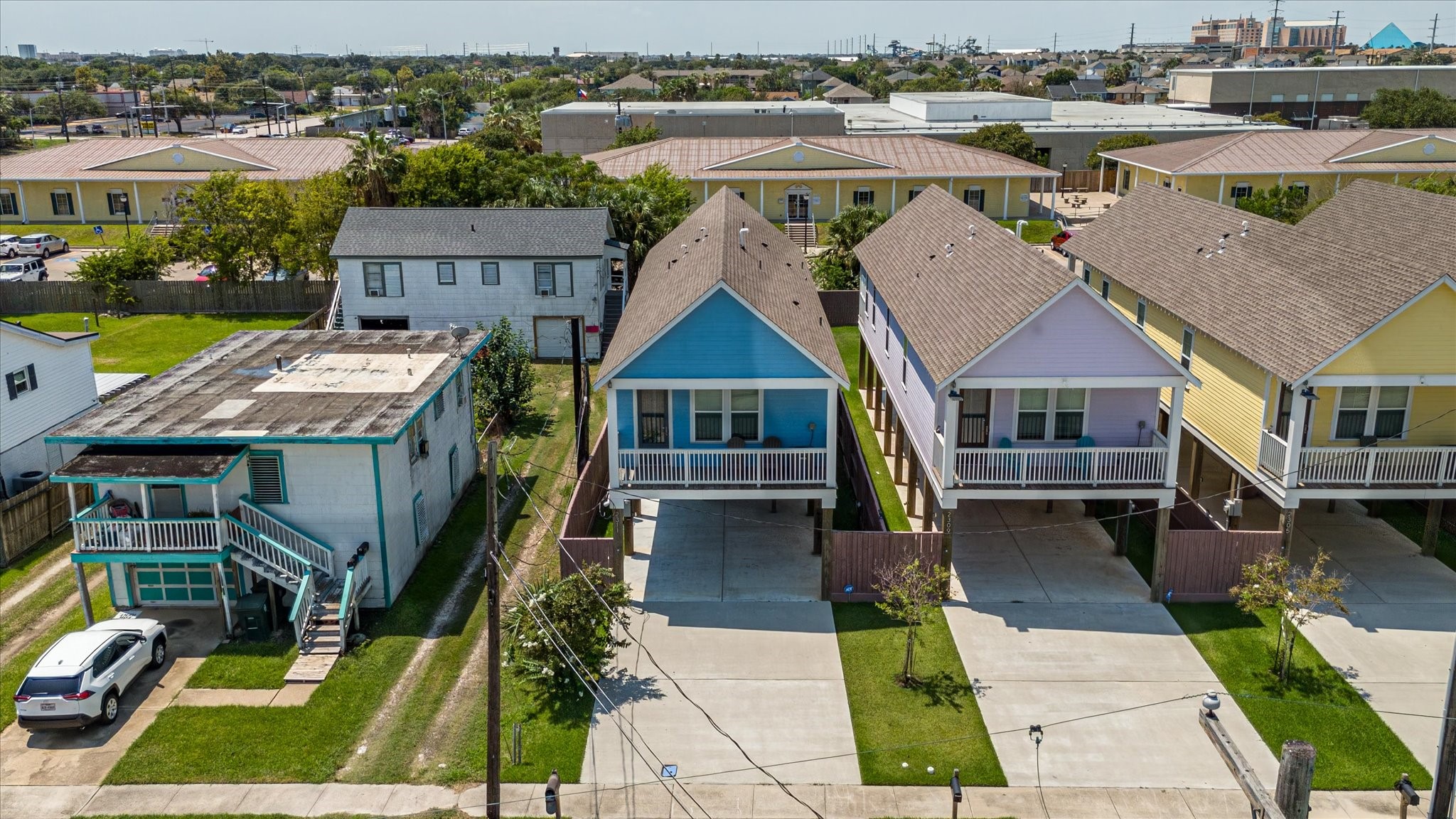 2311 67th Street Property Photo 6