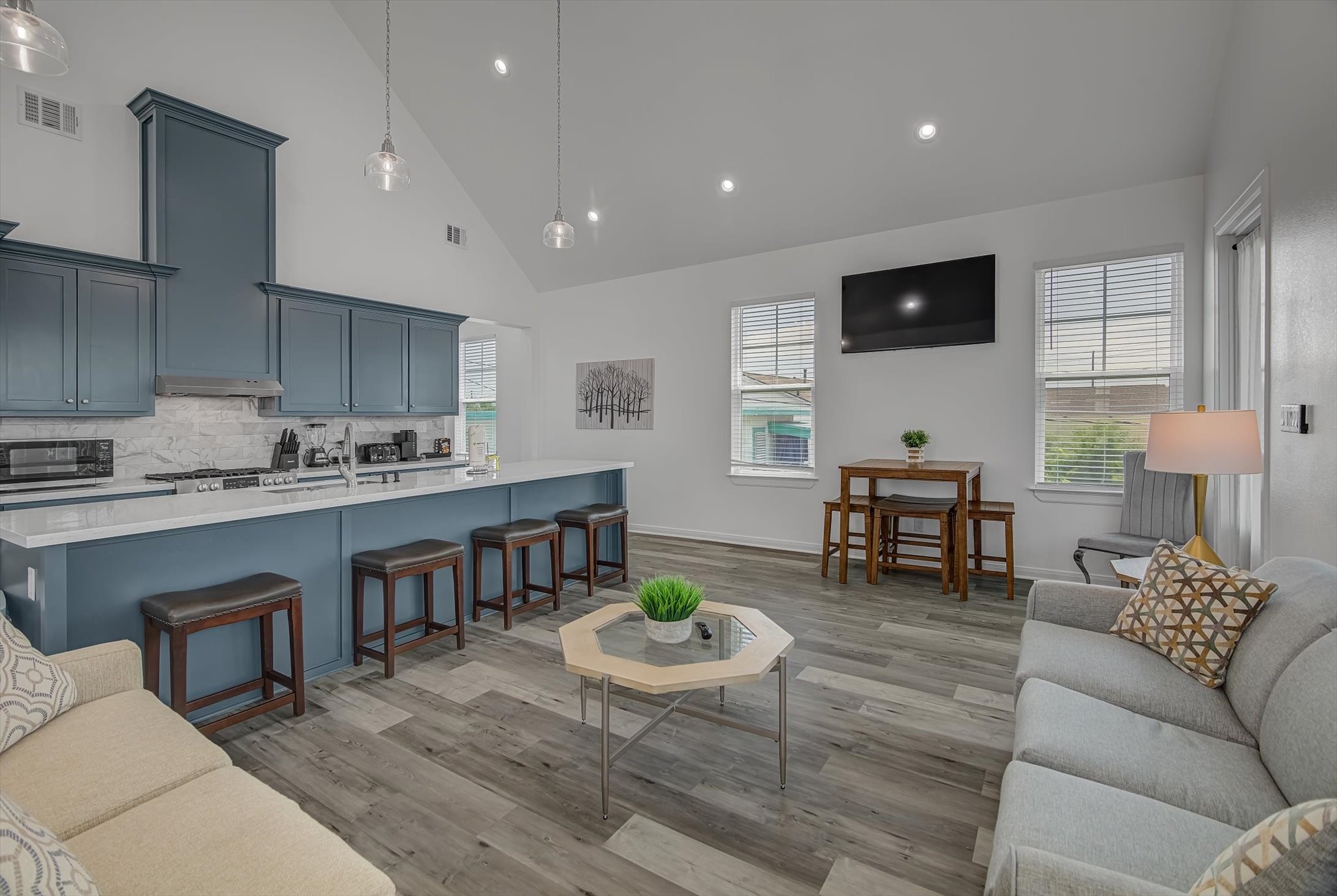 2311 67th Street Property Photo 20