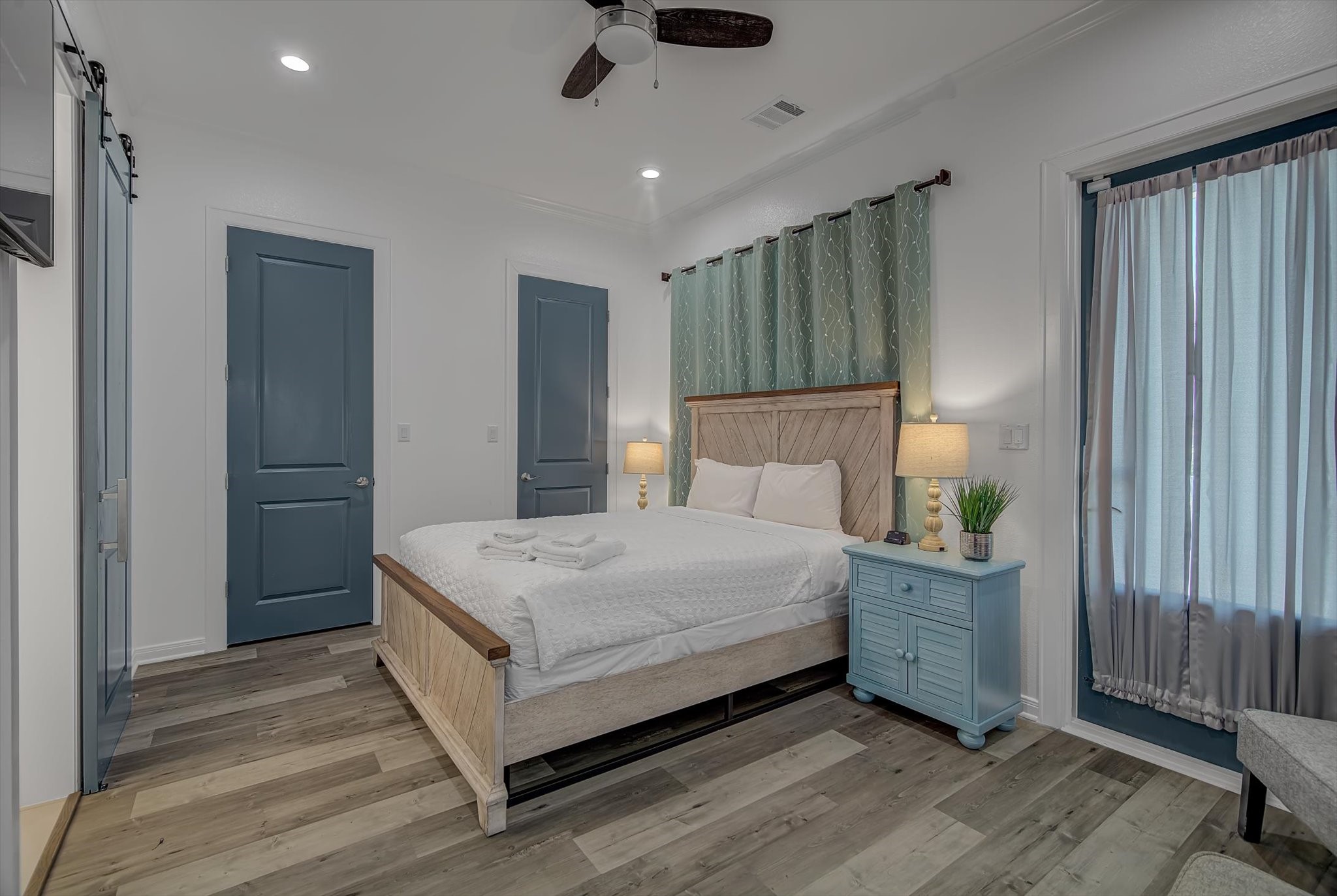 2311 67th Street Property Photo 28