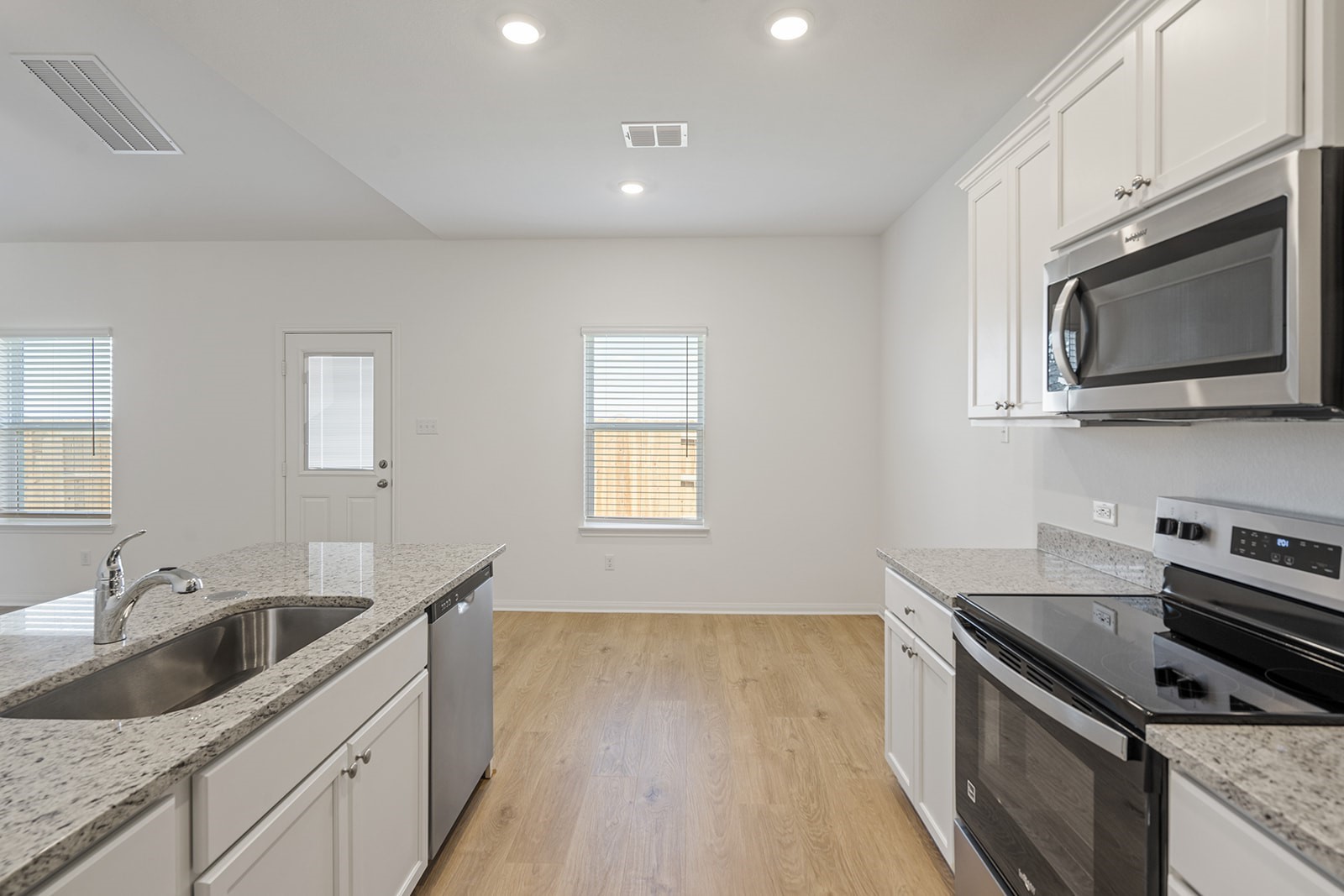 23055 Glory Orchid Drive Property Photo 5