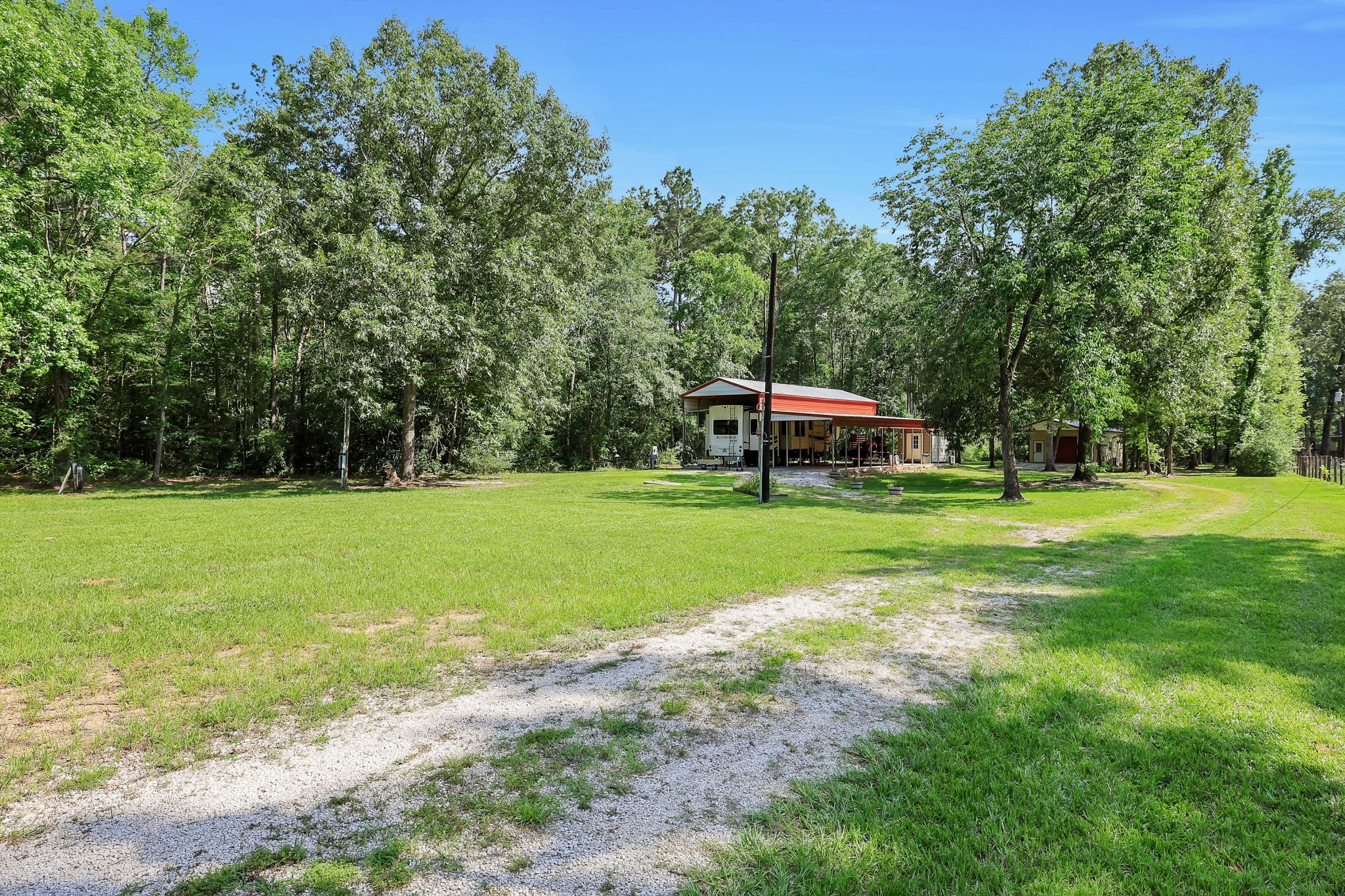 10792 Hwy 156 Property Photo 1