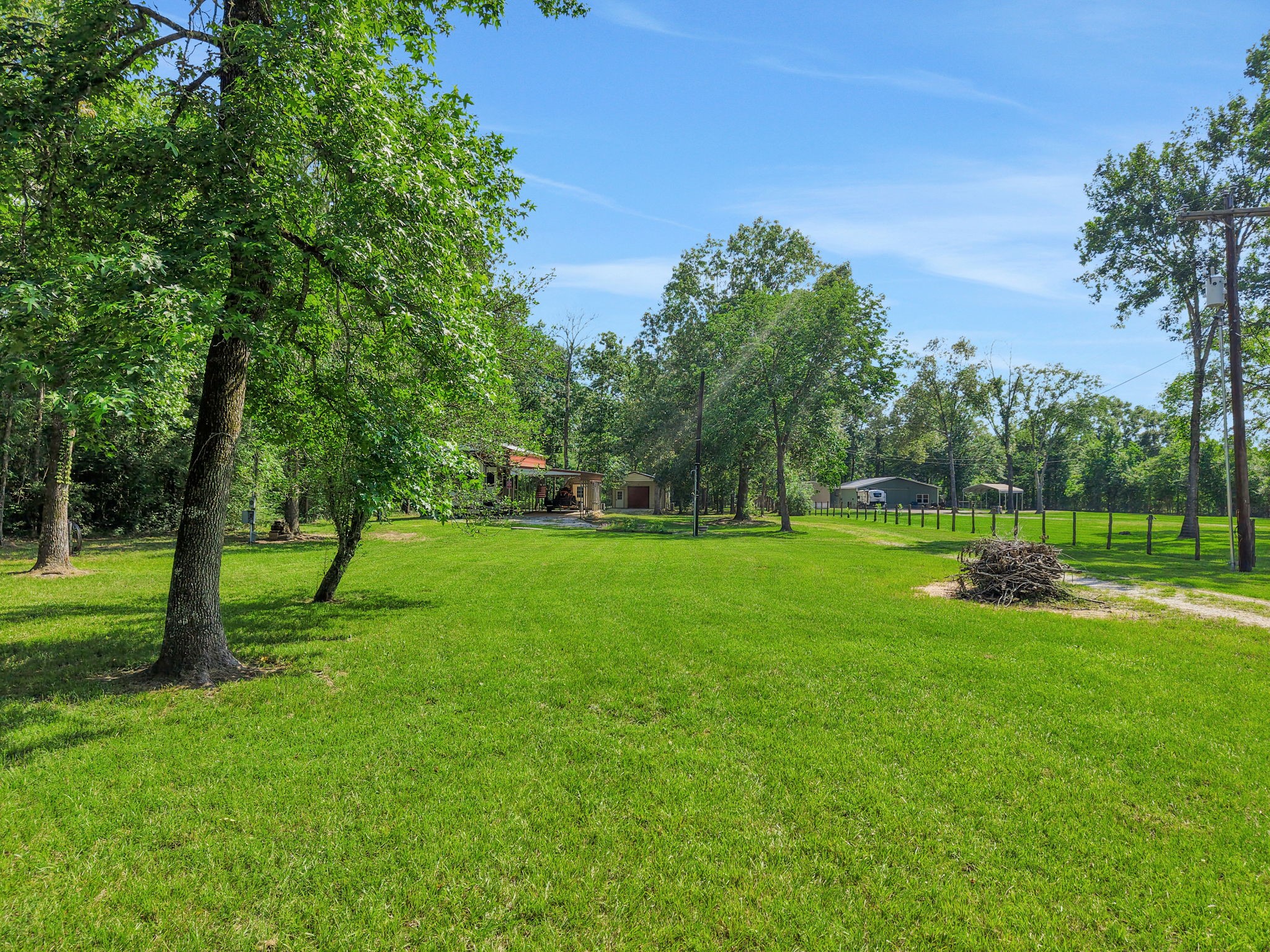 10792 Hwy 156 Property Photo 3