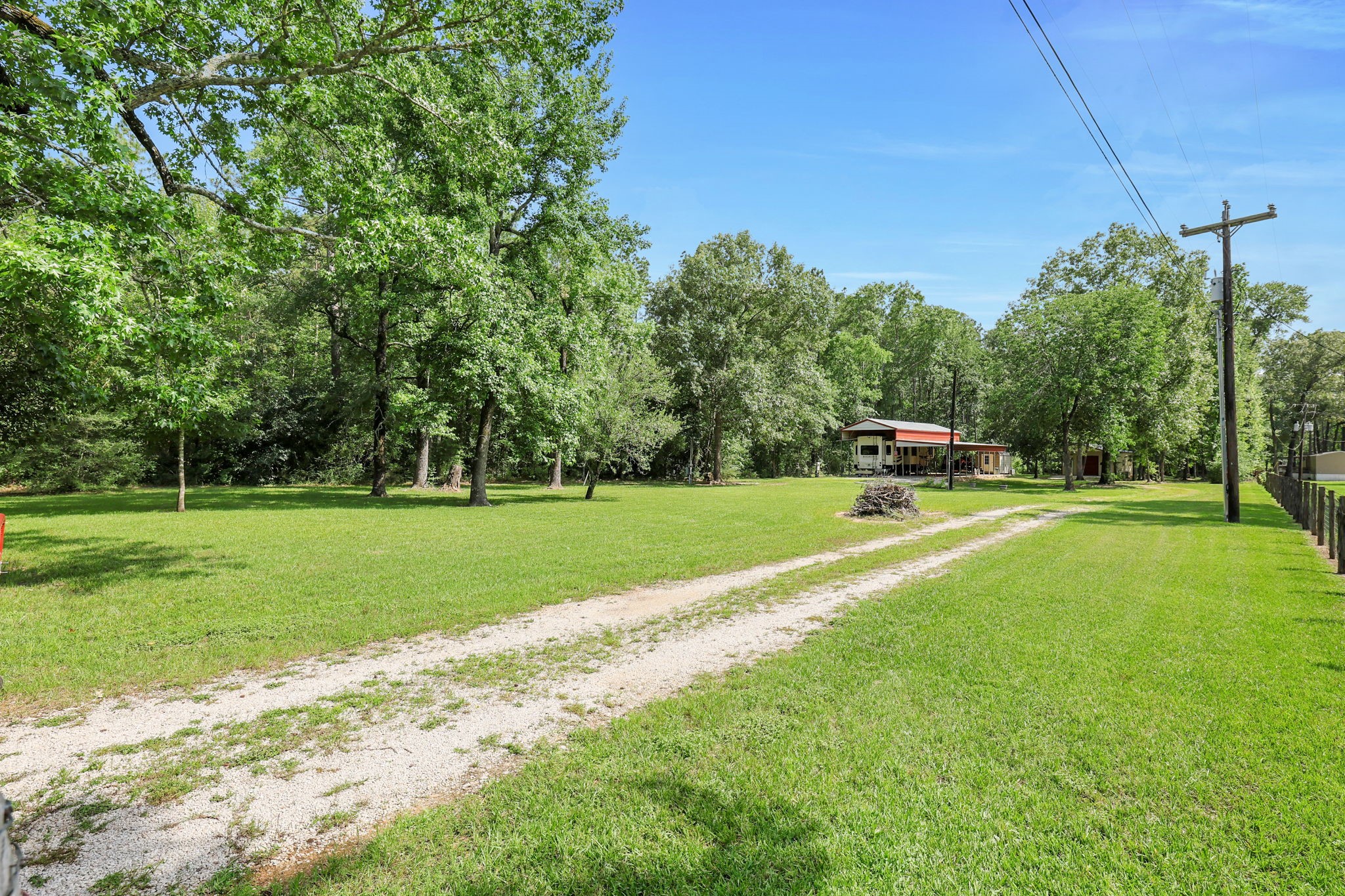 10792 Hwy 156 Property Photo 6