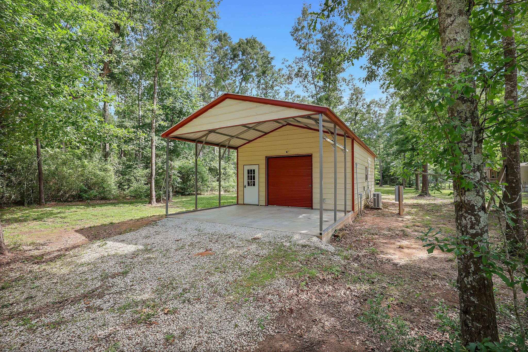 10792 Hwy 156 Property Photo 8