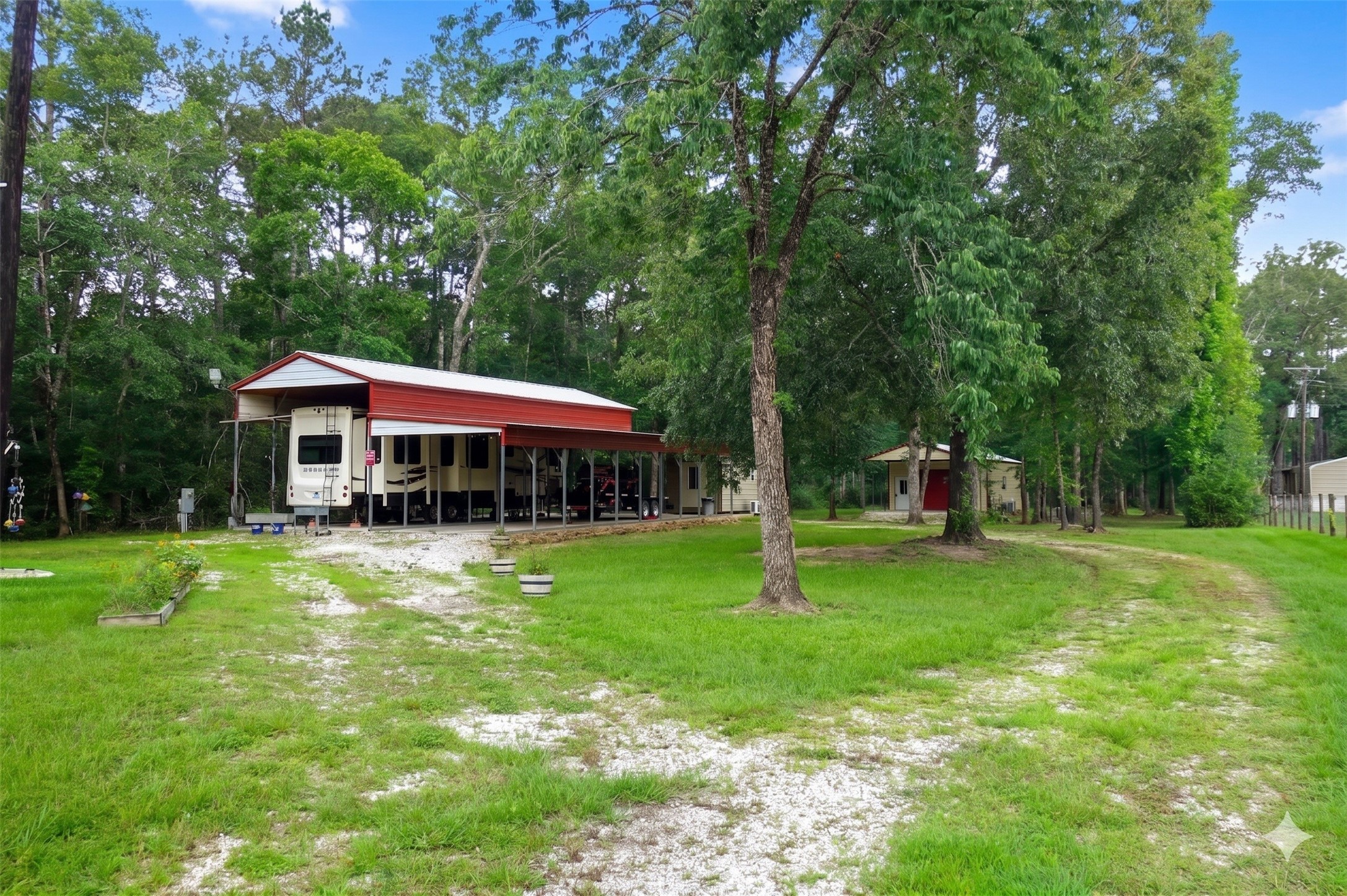 10792 Hwy 156 Property Photo 18
