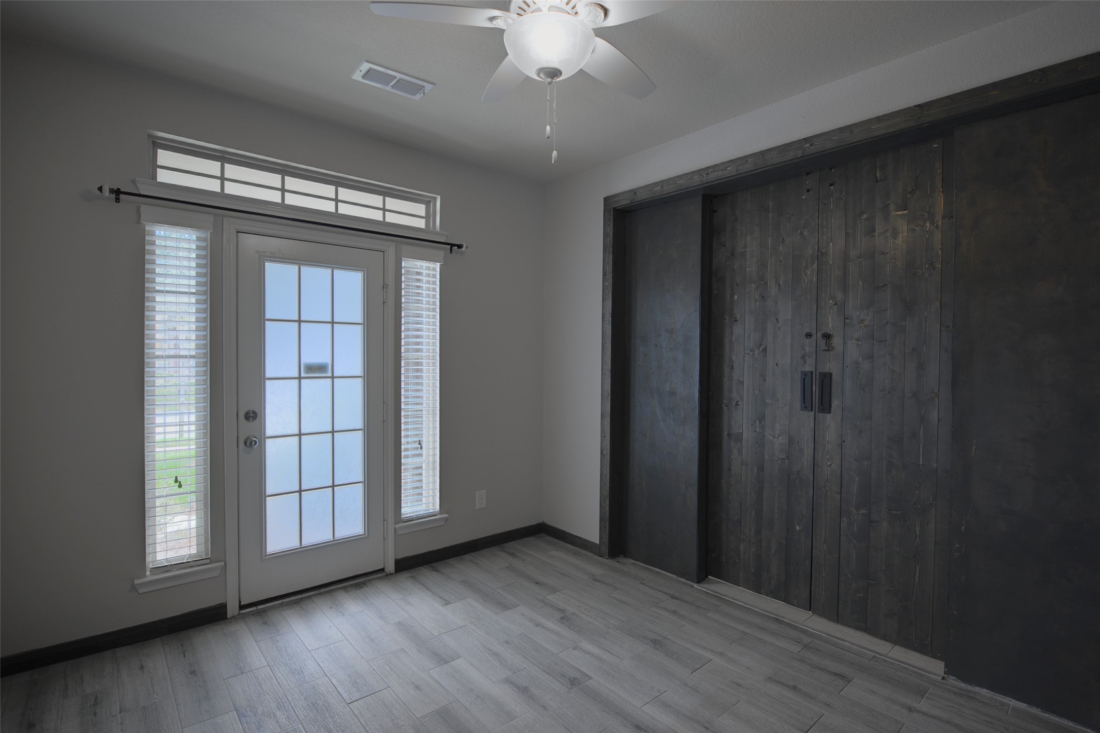 3519 Dryer Park Drive Property Photo 6