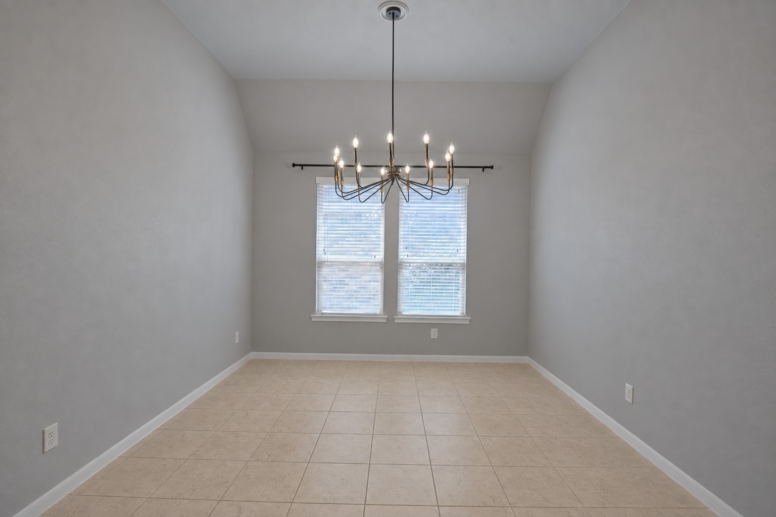 3519 Dryer Park Drive Property Photo 8