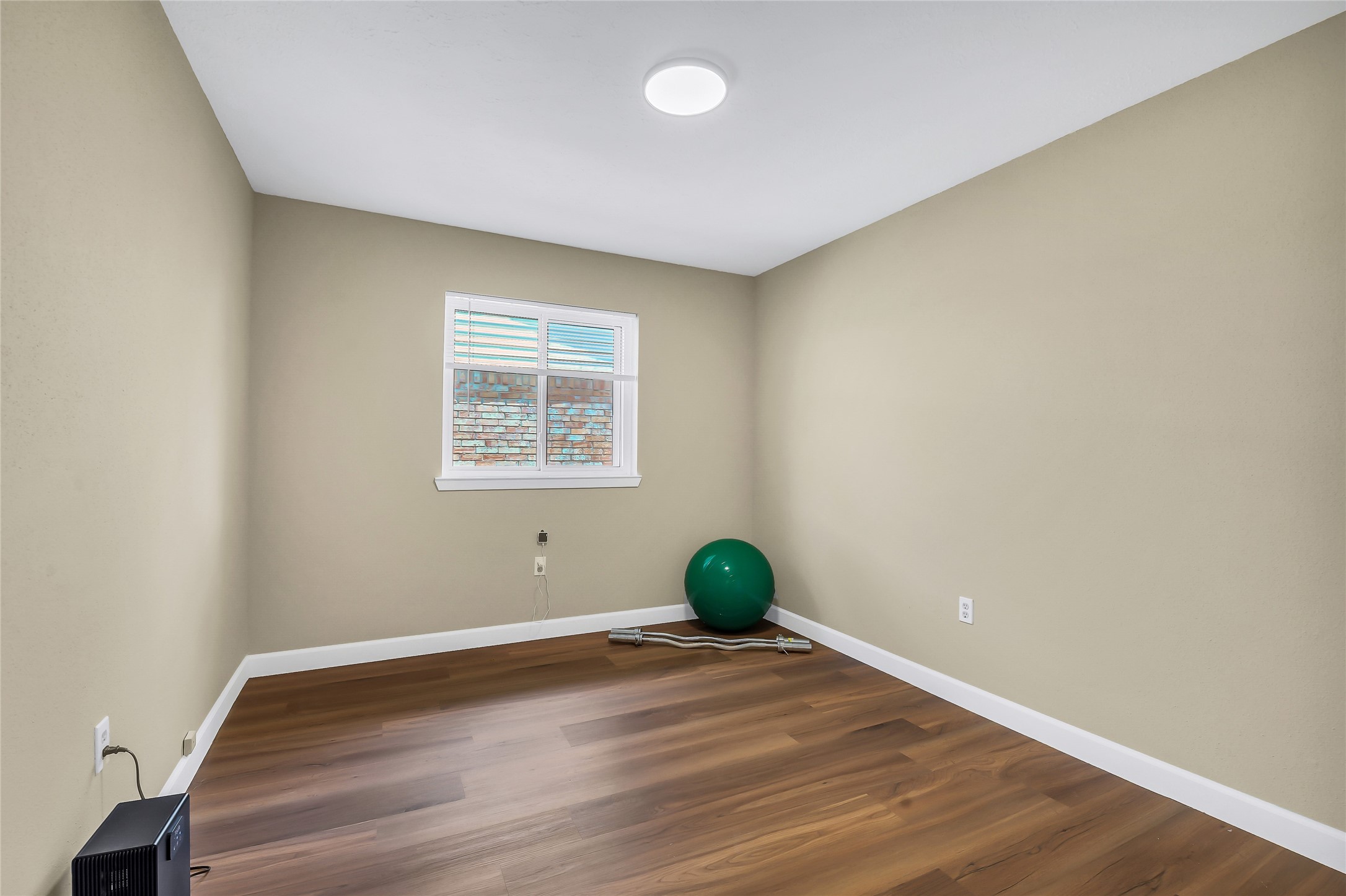 3327 Honey Creek Drive Property Photo 24