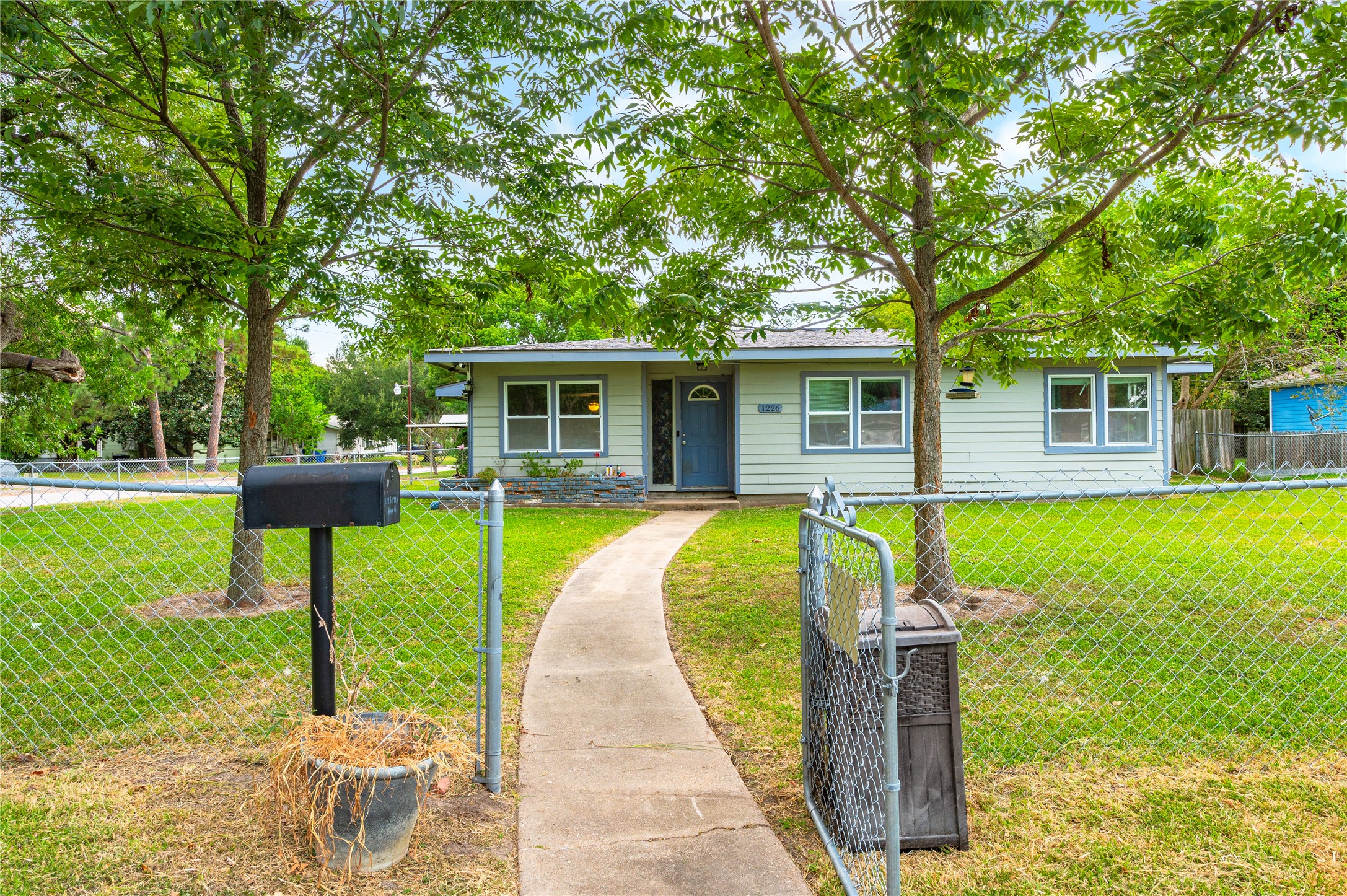 1226 14th Avenue N Property Photo 1