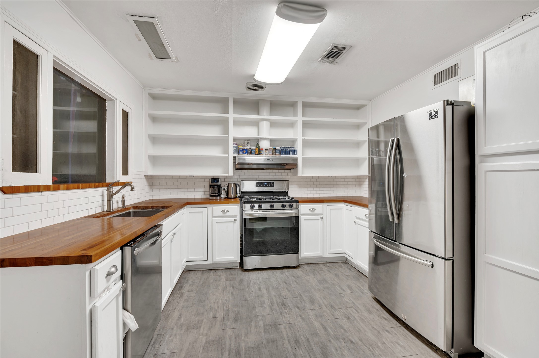 1226 14th Avenue N Property Photo 4
