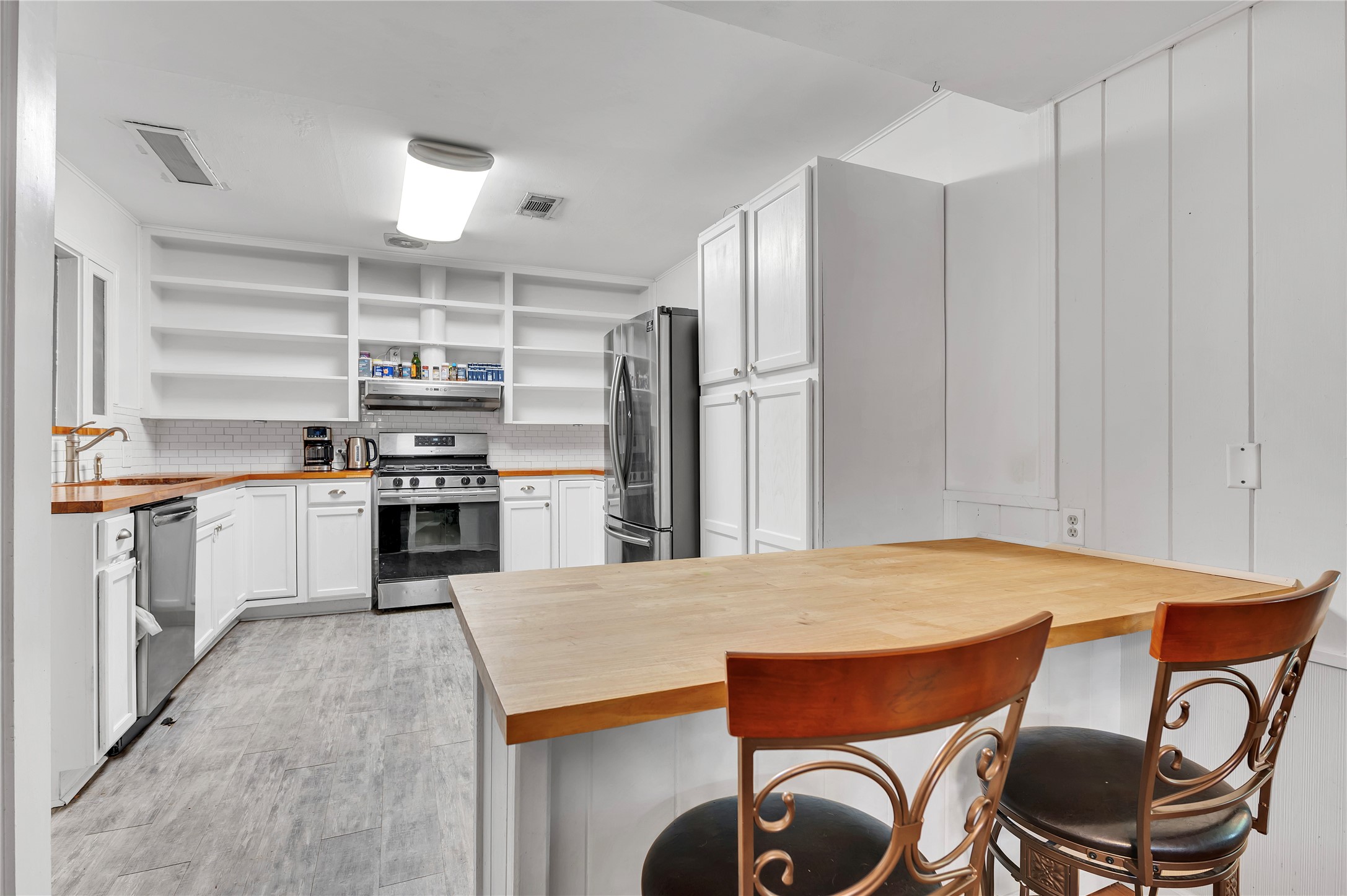 1226 14th Avenue N Property Photo 5