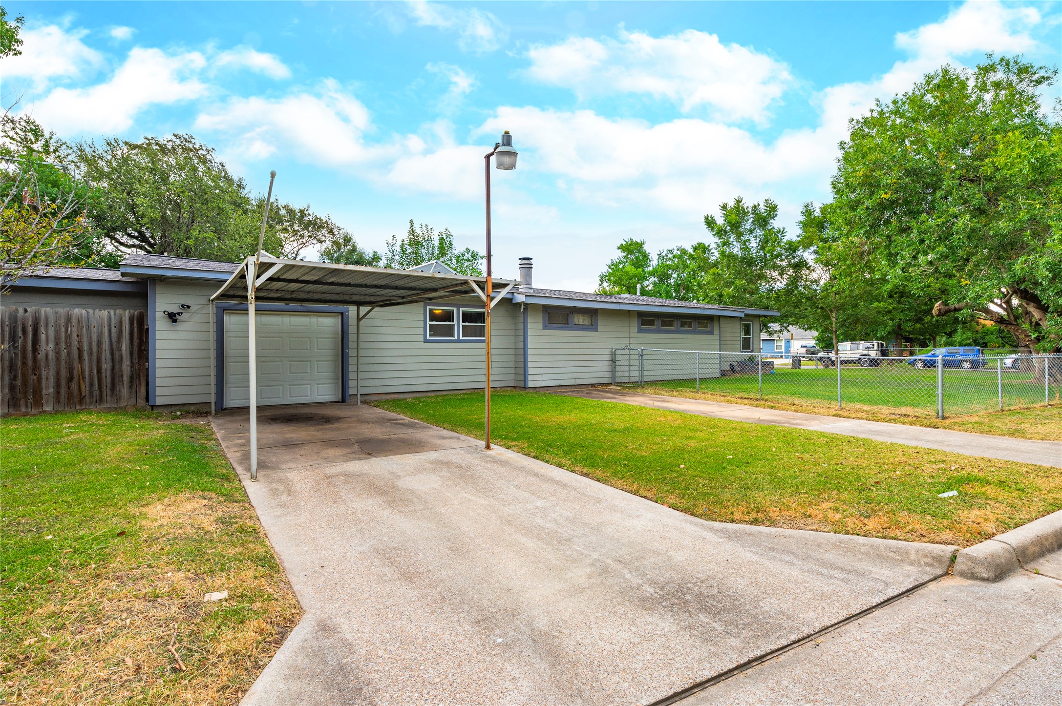 1226 14th Avenue N Property Photo 21