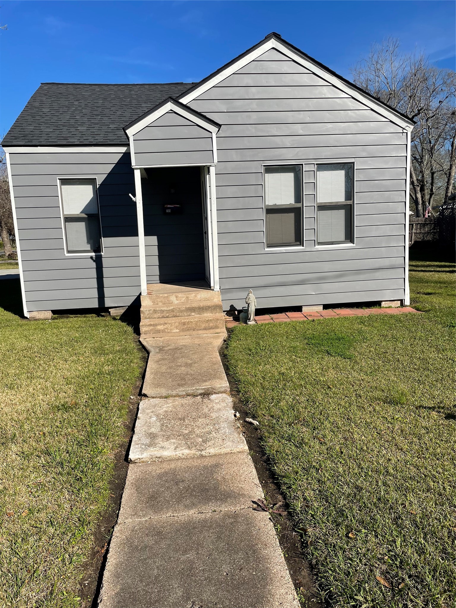 705 Cincinnati Street Property Photo 1
