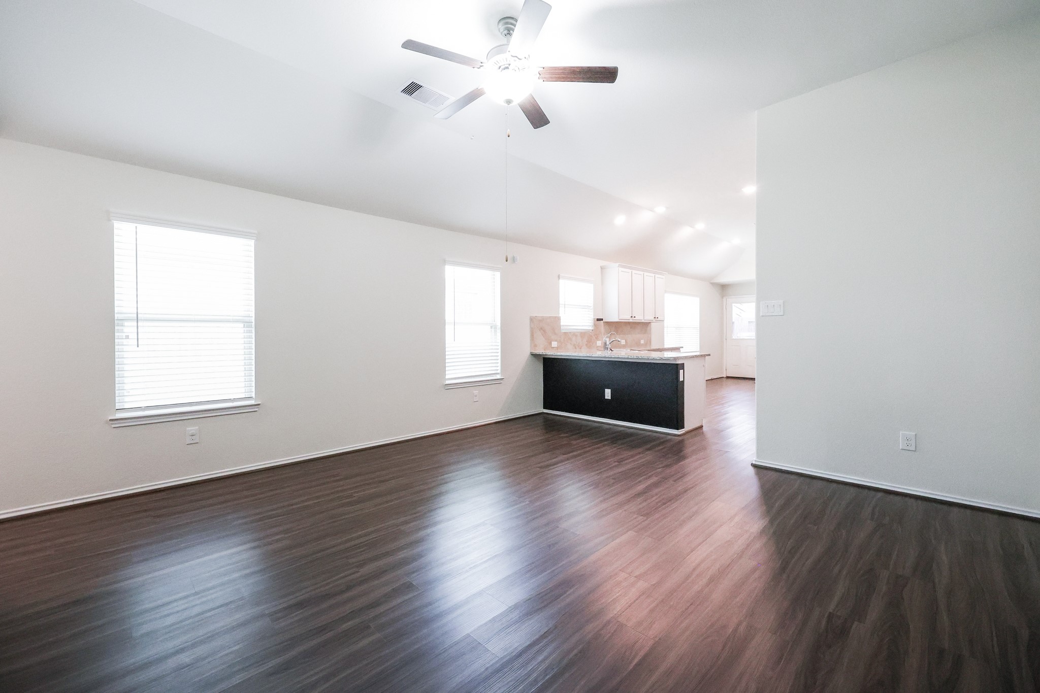9858 Copper Ranch Trail Property Photo 5