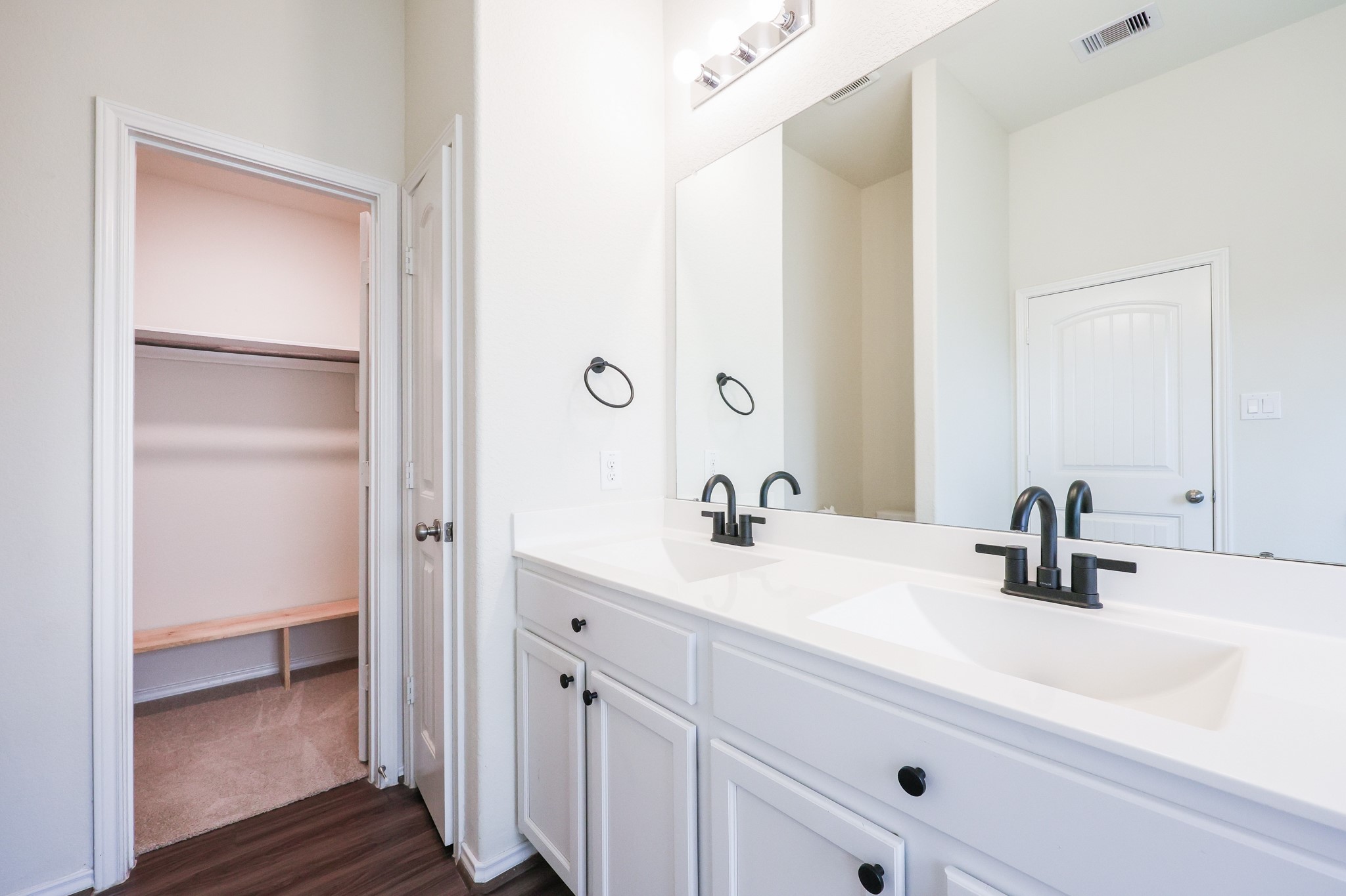 9858 Copper Ranch Trail Property Photo 12