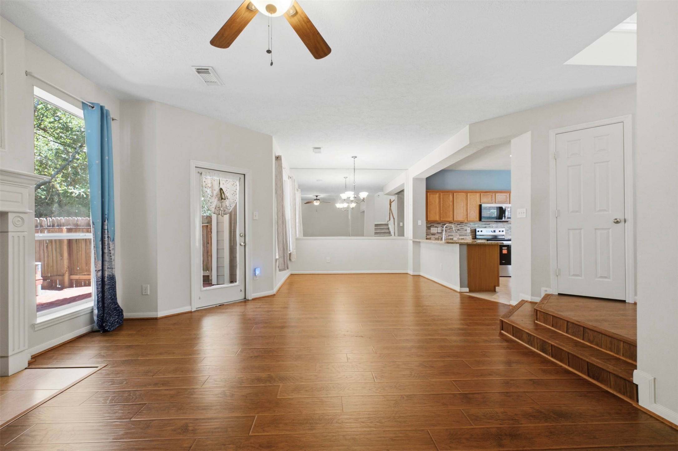 148 Piper Trail Property Photo 4