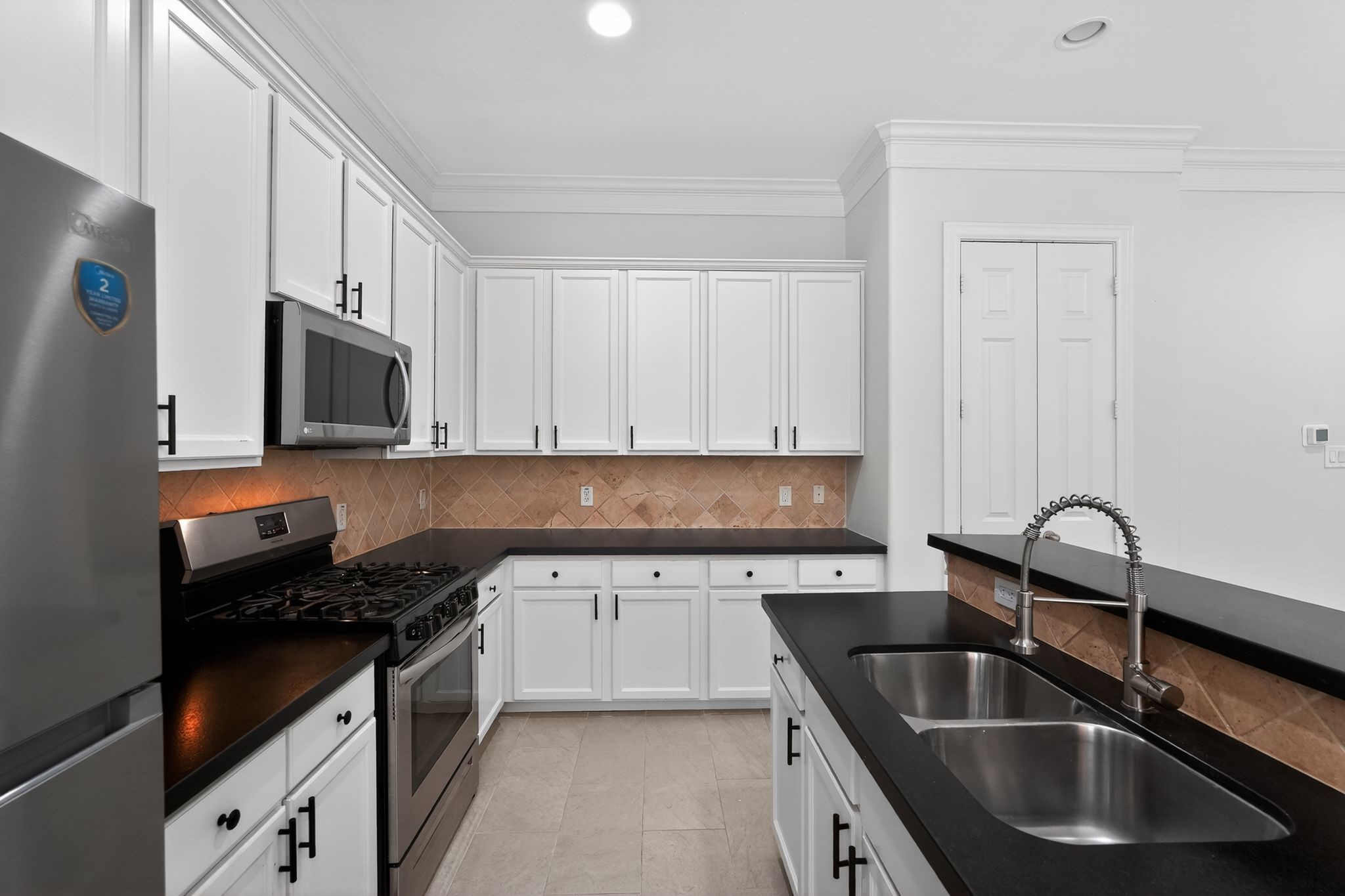 2605 Cheshire Oaks Drive Property Photo 11